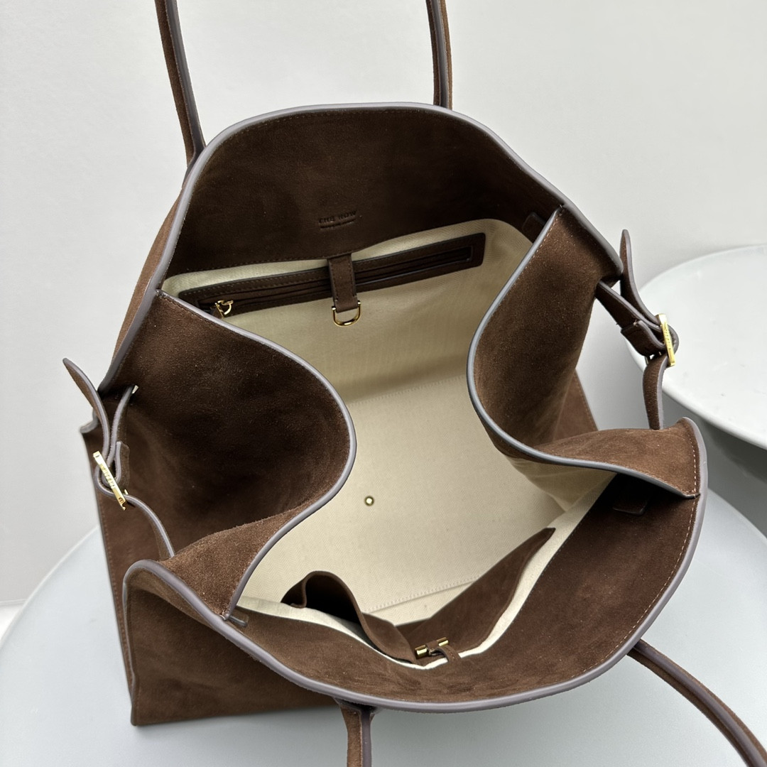 T*e R0w MARGAUX 17   43x24x30cm