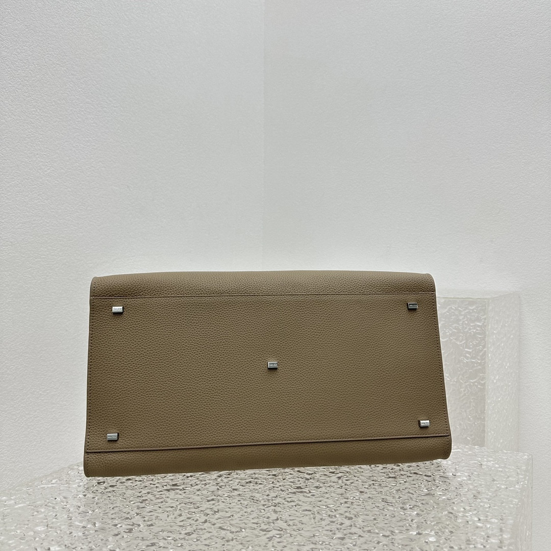 T*e R0w MARGAUX 15 38.5x16x30cm