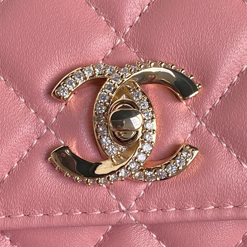 Ch*el Clutch With Chain 19cm