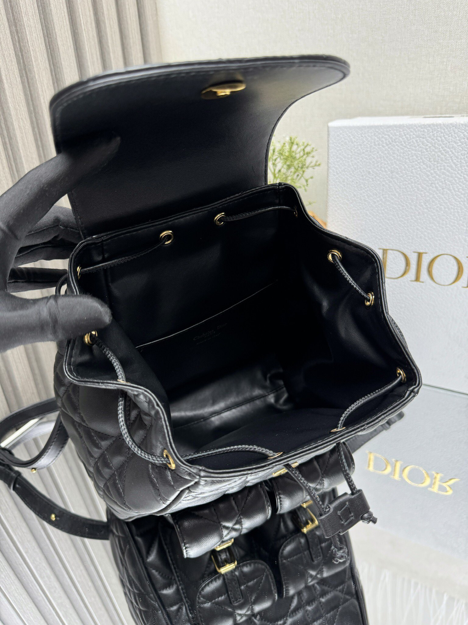 D*0r Caro Backpack Medium 23 x 26.7 x 12.5 cm