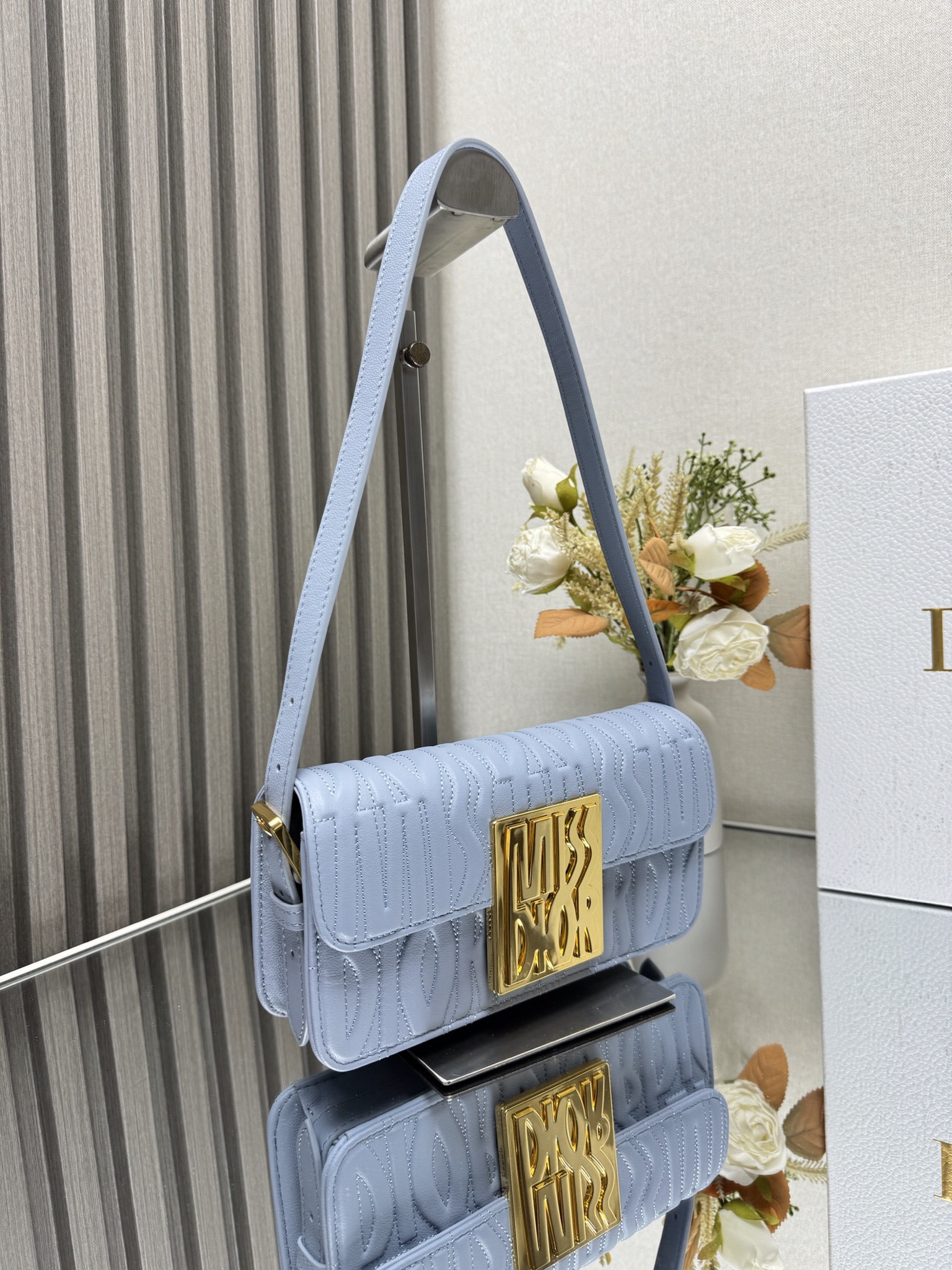 D*0r Miss D*0r flap bag 22 x 11 x 6 cm