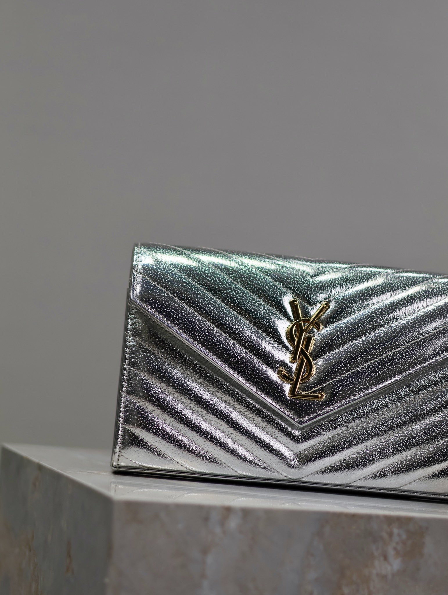 Y*L Cassandra Monogram Classic Chain Wallet 22.5 x 14 x 4cm