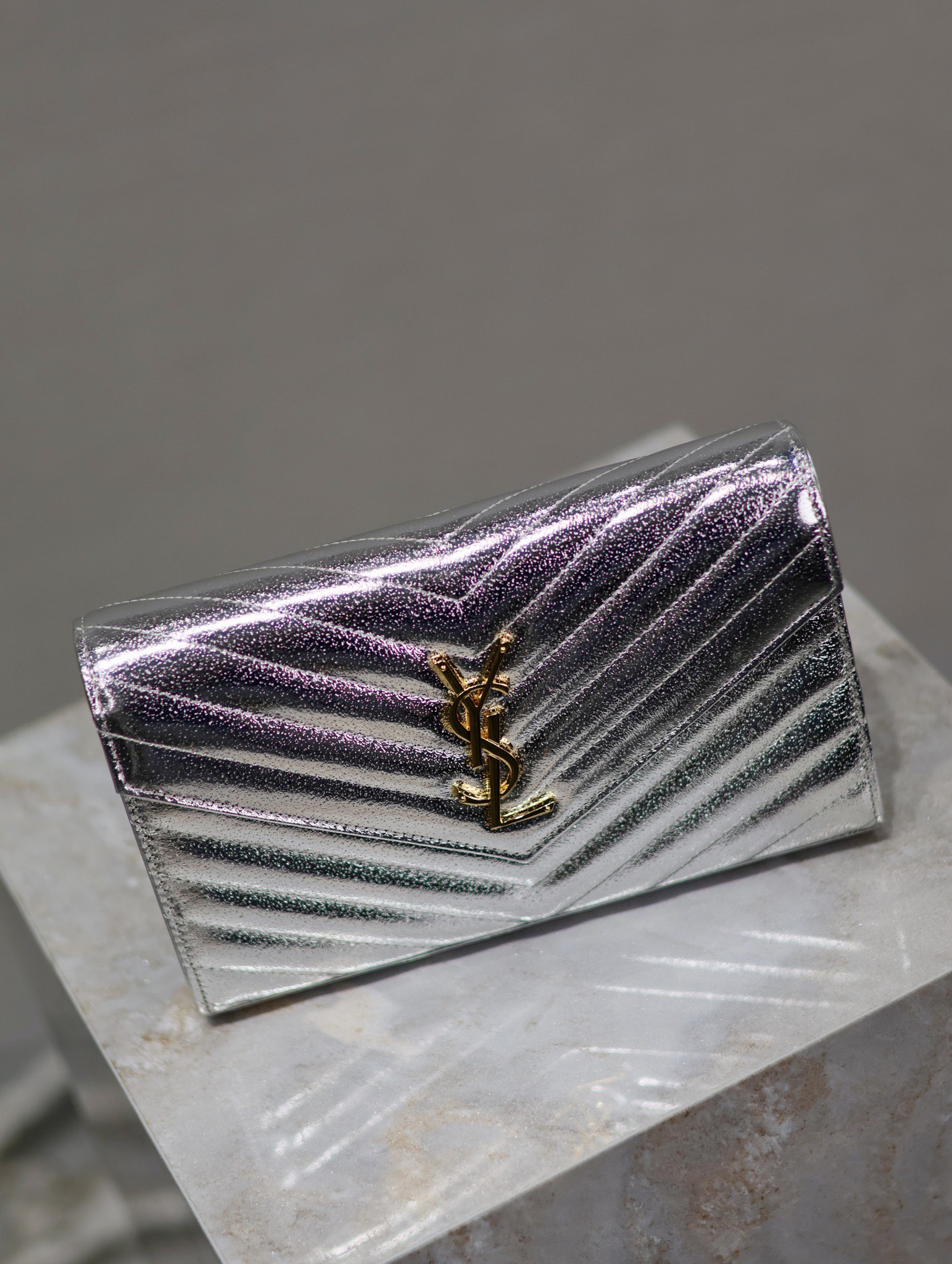 Y*L Cassandra Monogram Classic Chain Wallet 22.5 x 14 x 4cm