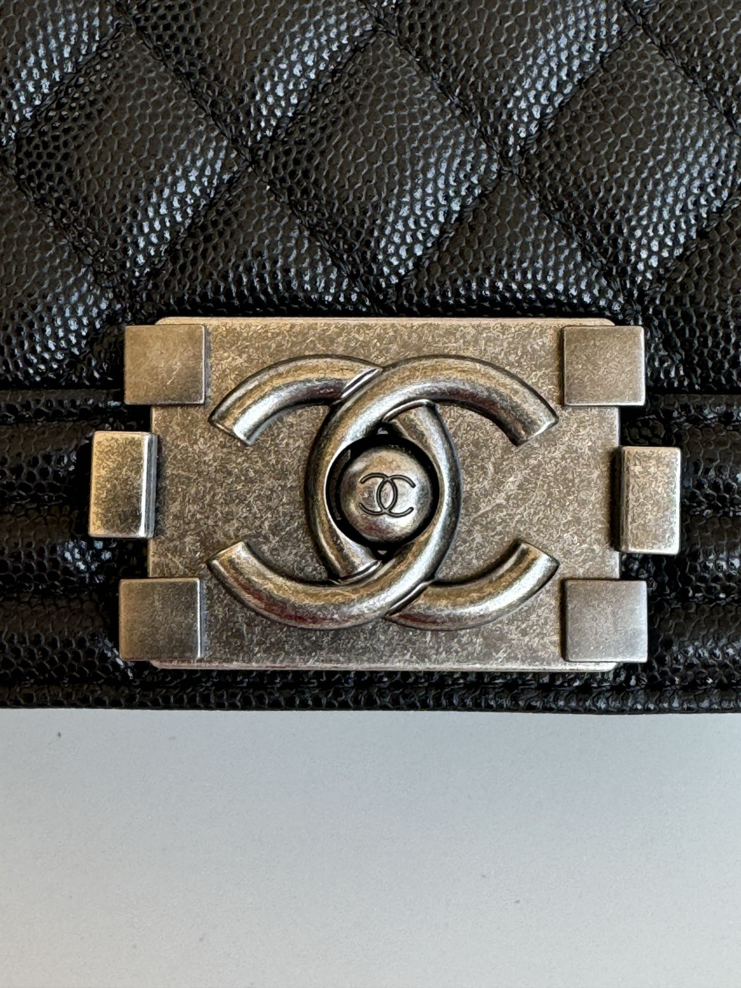 Ch*el Leboy 14.5x 20x 8.4cm