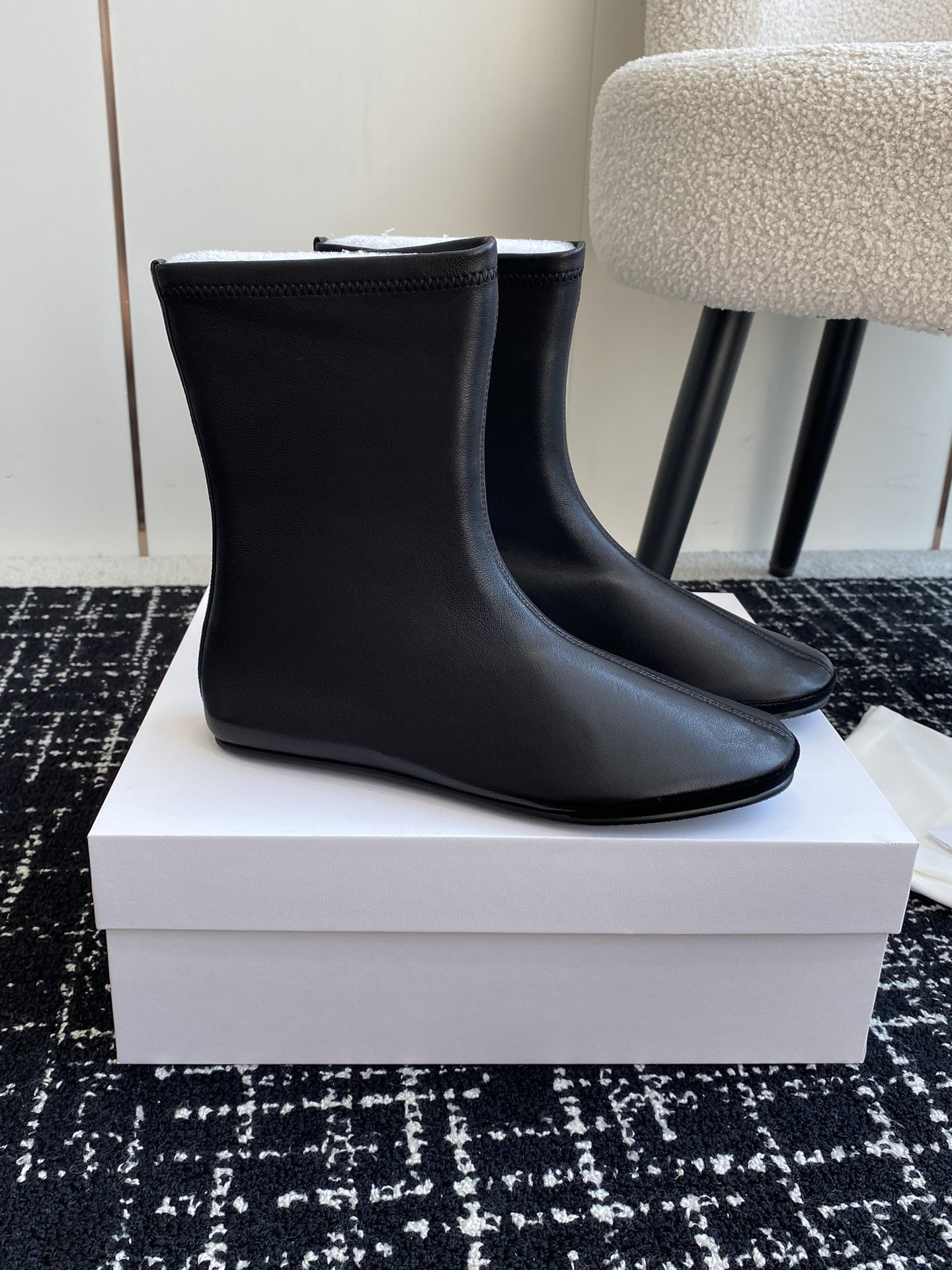 UA T*e R0w Boot