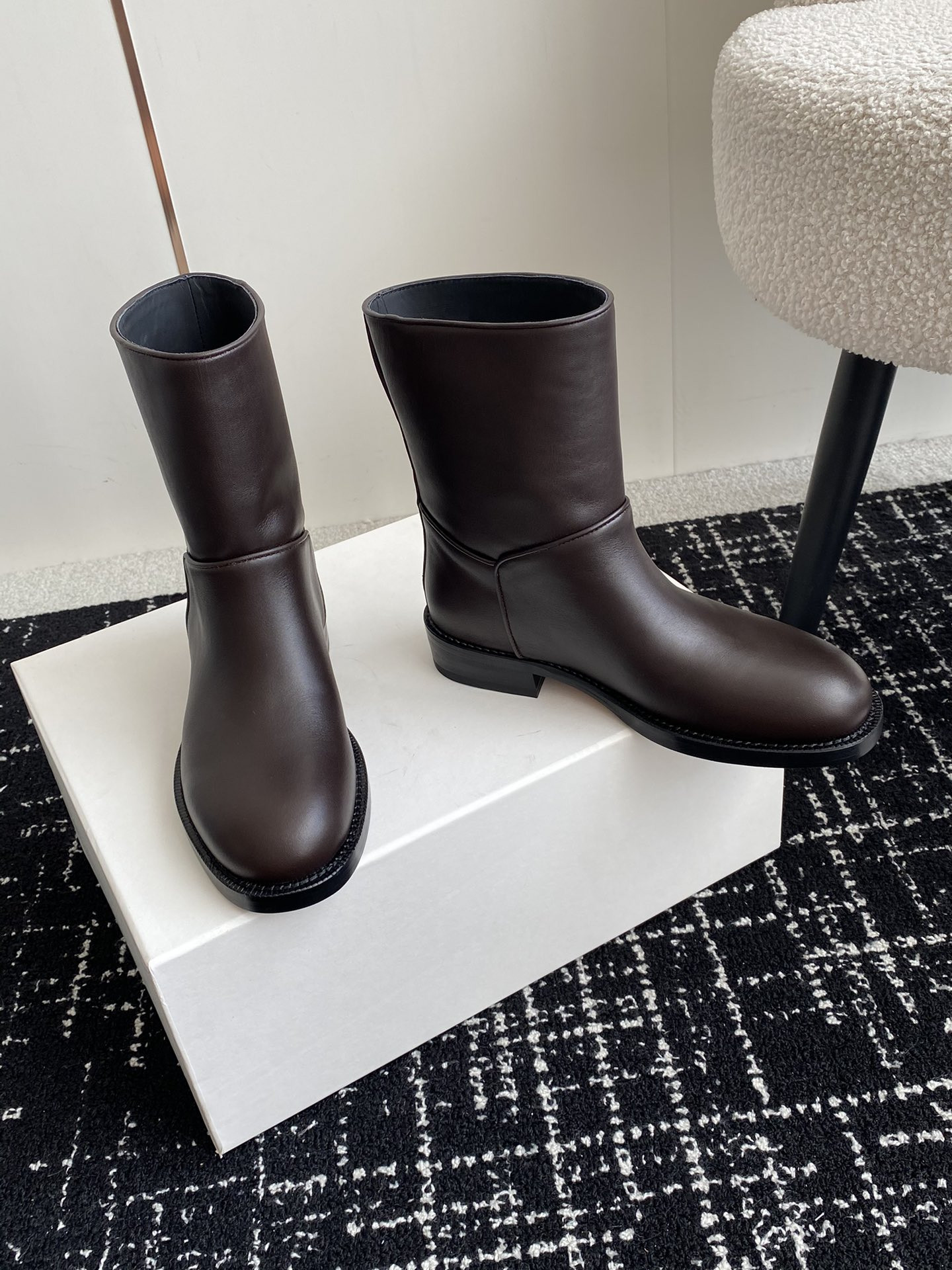 UA T*e R0w Boot