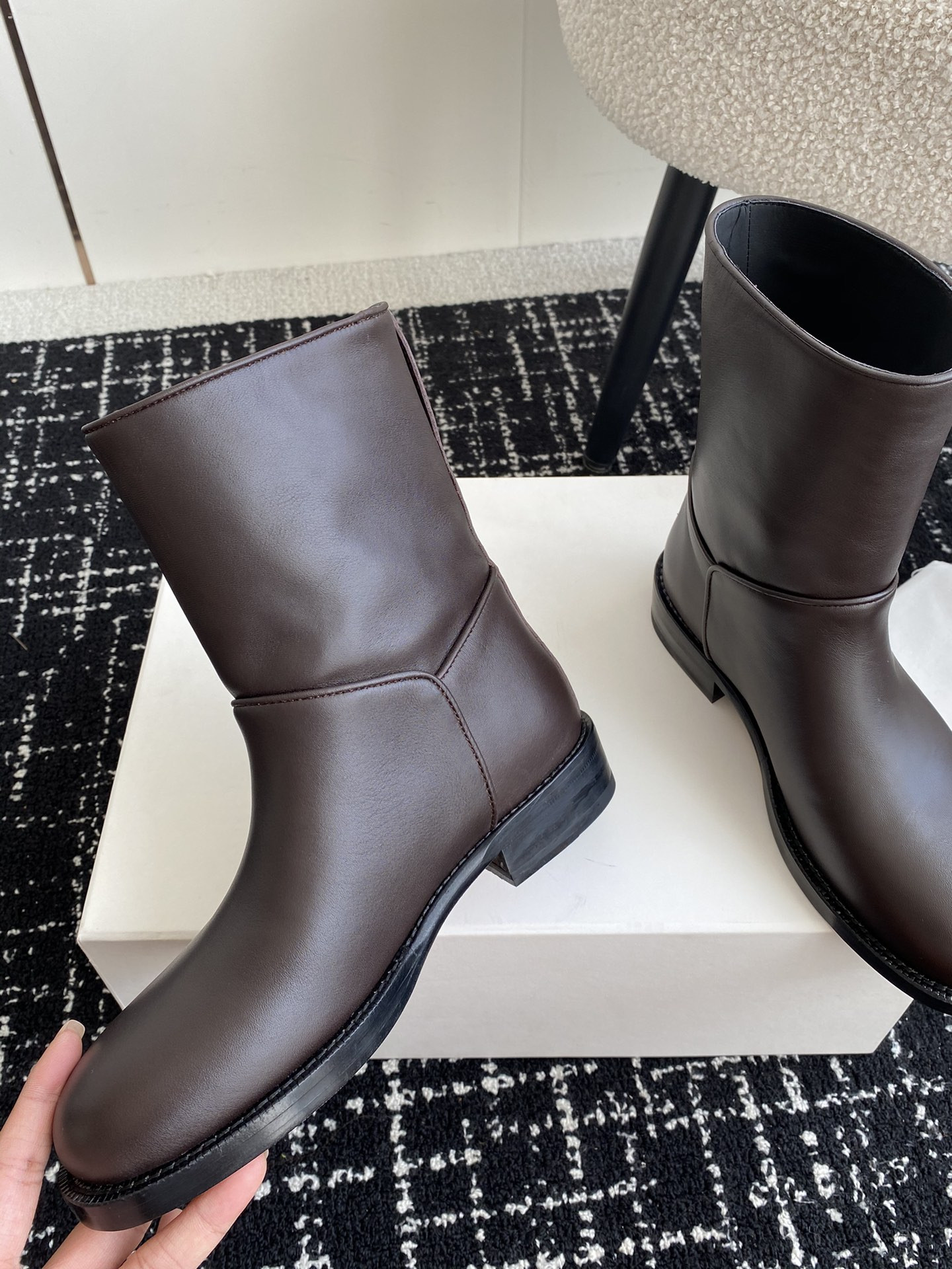 UA T*e R0w Boot