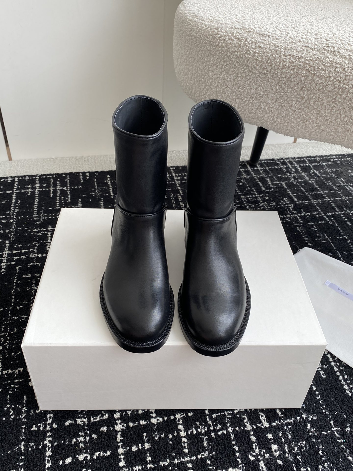 UA T*e R0w Boot
