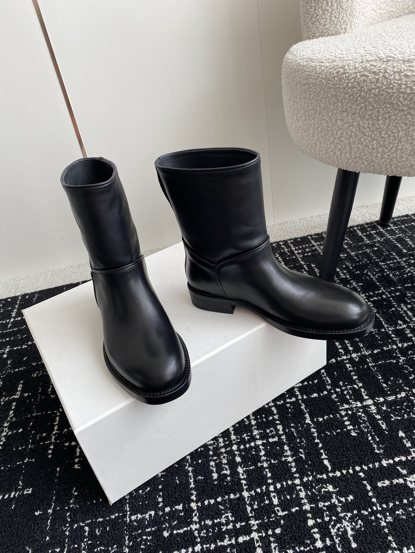 UA T*e R0w Boot