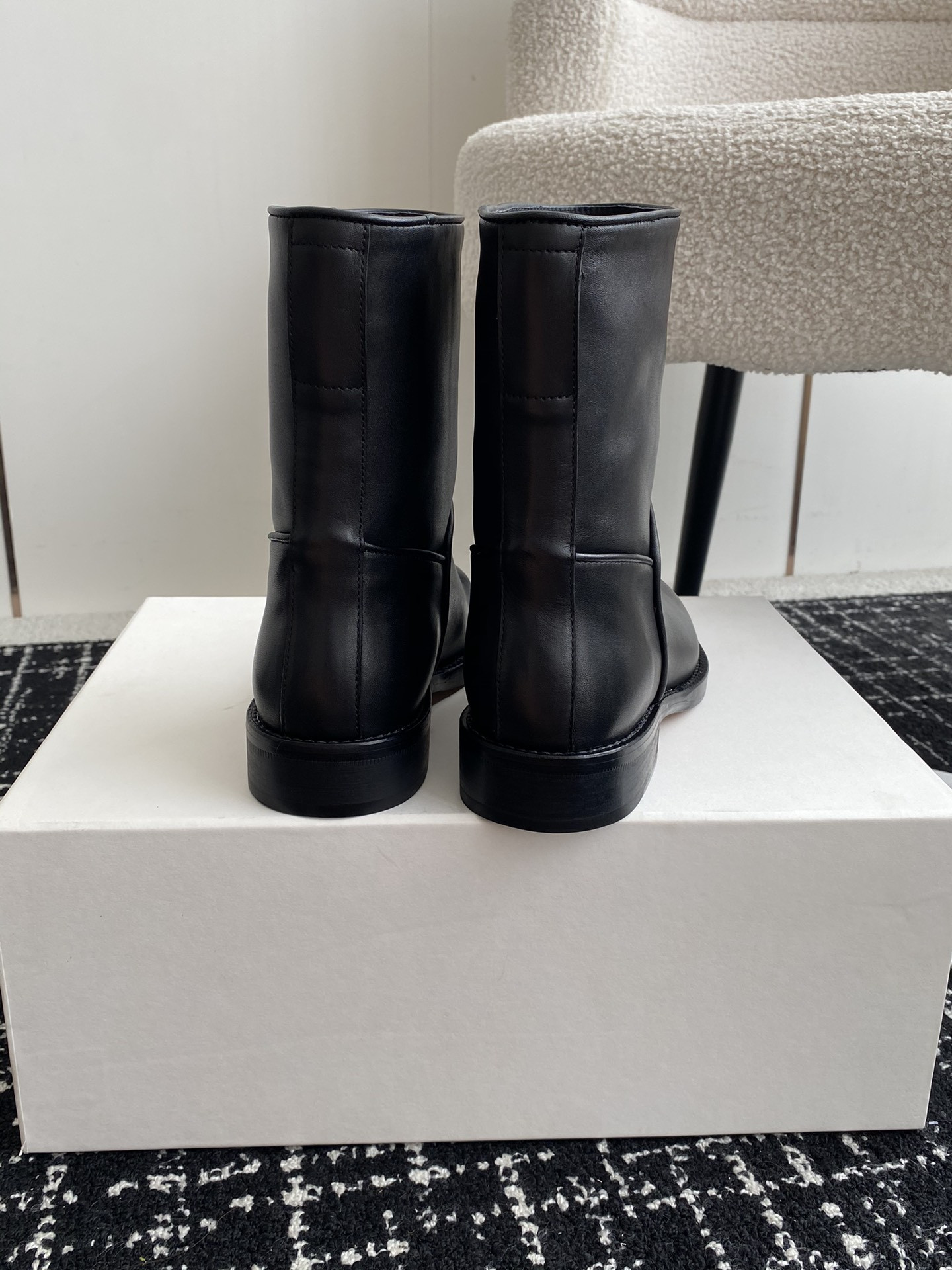 UA T*e R0w Boot