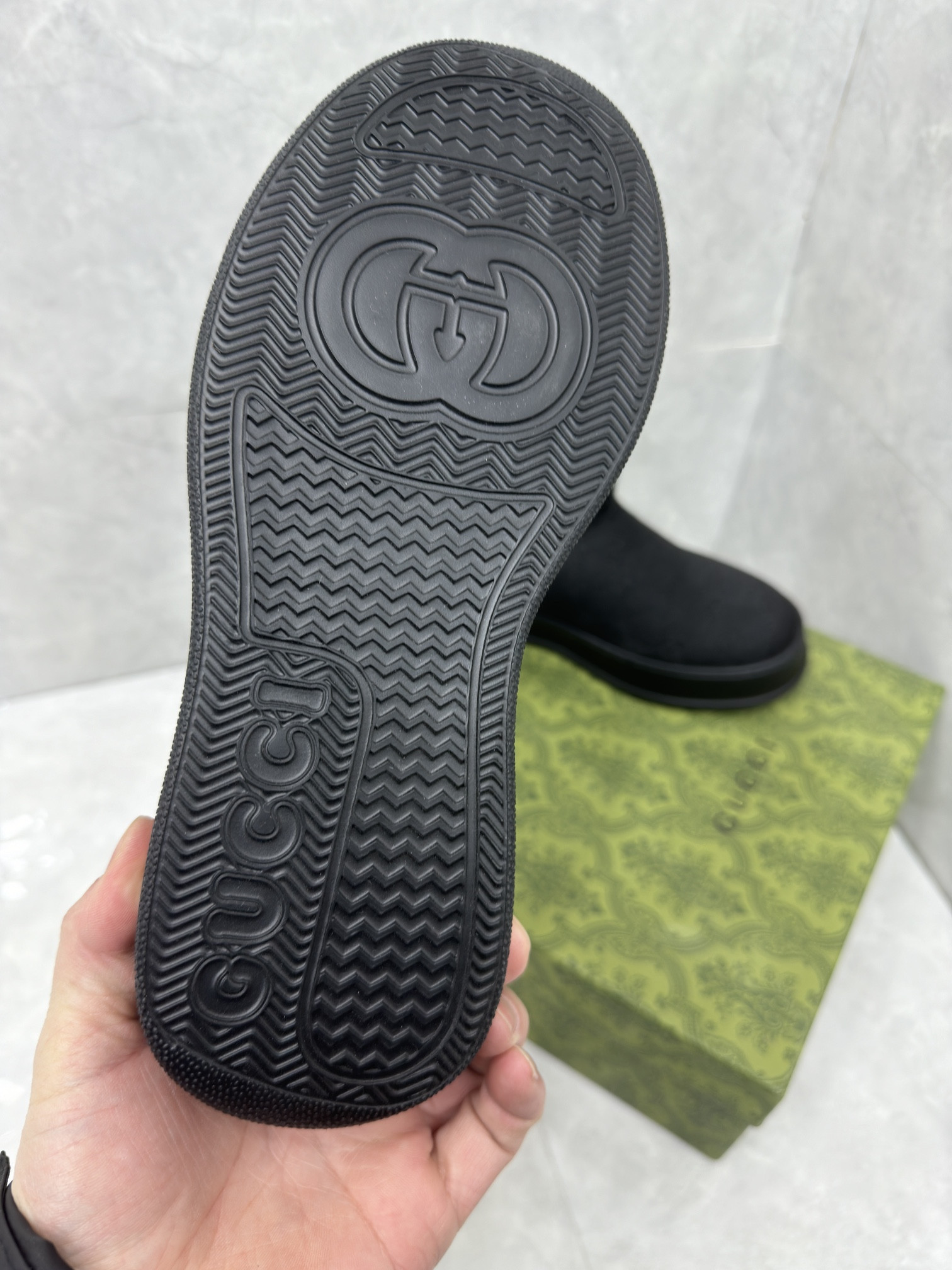 UA G*u*i Boot
