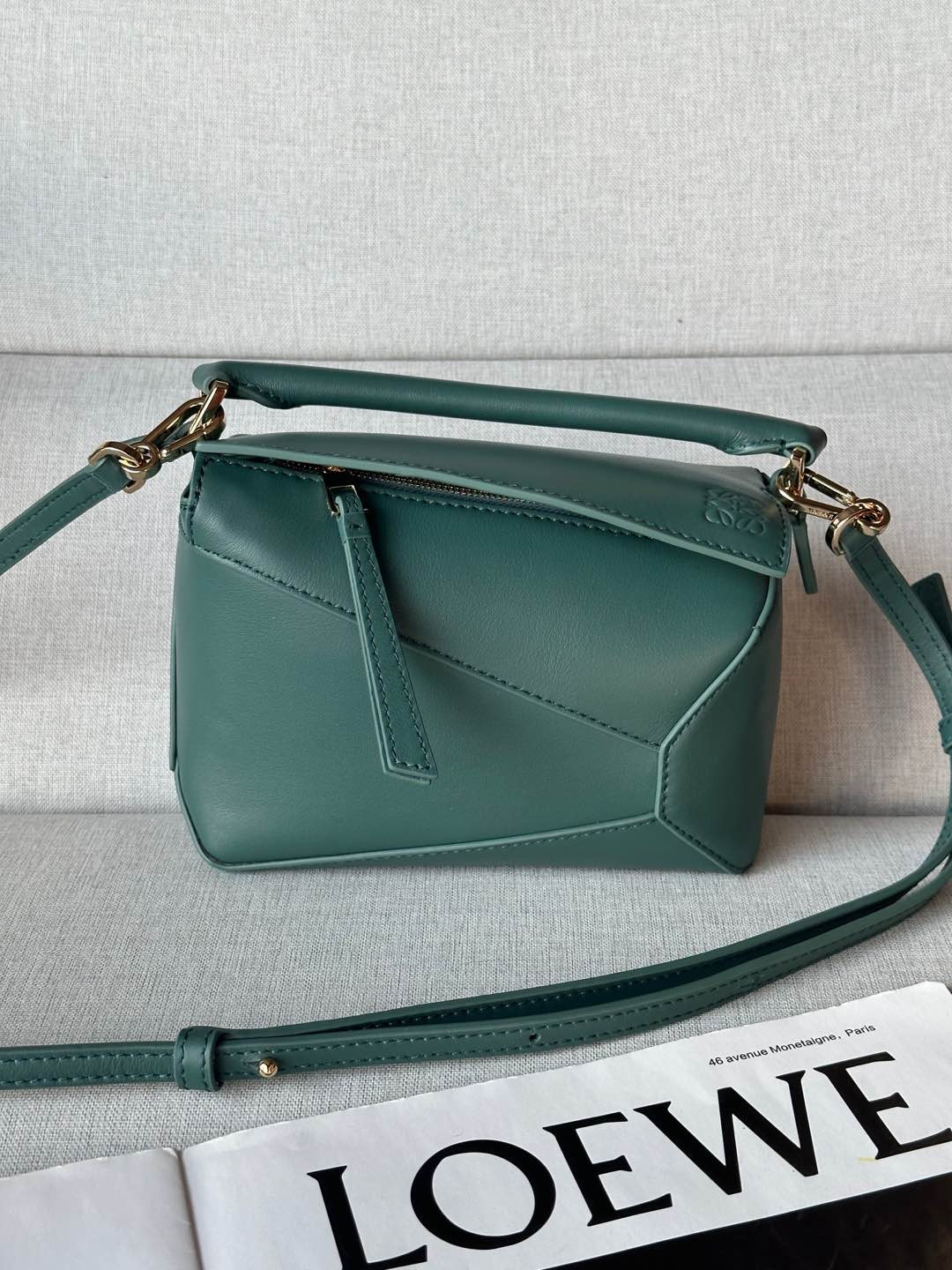 L0ew* Mini Puzzle bag in classic calfskin 18x12.5x8cm