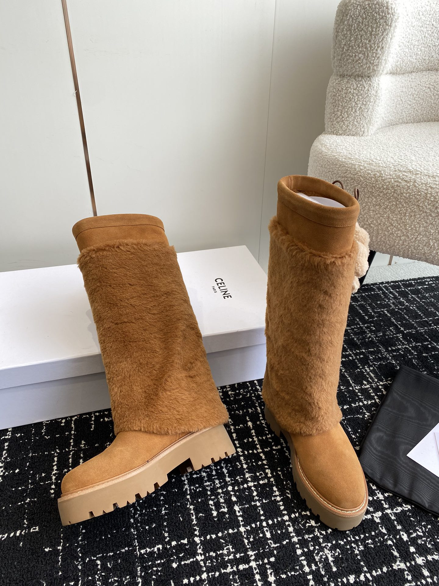 UA Ce**e Boot