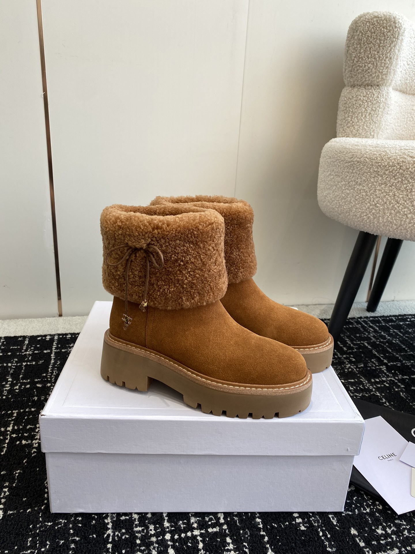 UA Ce**e Boot