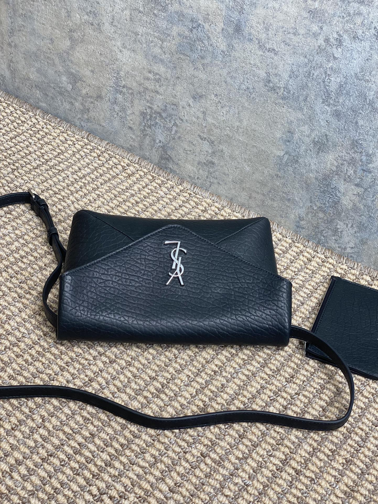 Y*L cassandre envelope messenger in lambskin 23x16.5x6cm