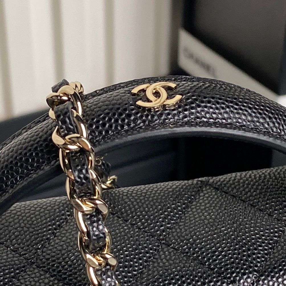 Ch*el LONG VANITY WITH CHAIN 17×19.5×5cm