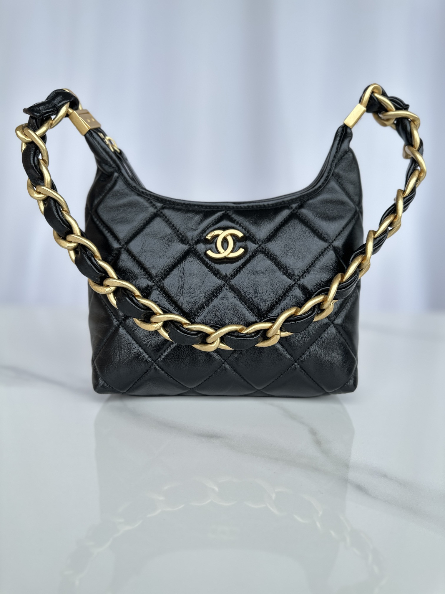 Ch*el Hobo Handbag 22×22×9cm