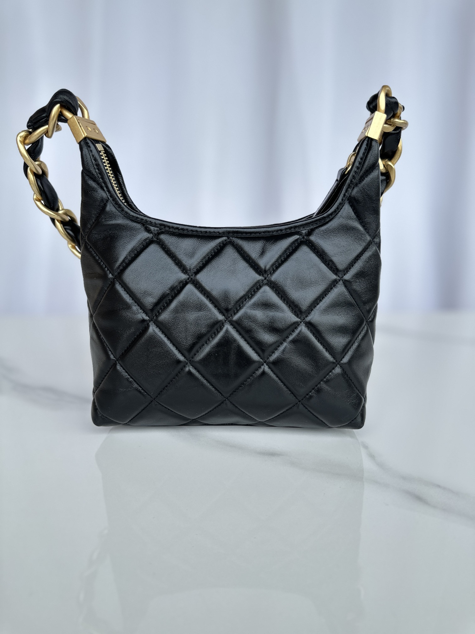 Ch*el Hobo Handbag 22×22×9cm
