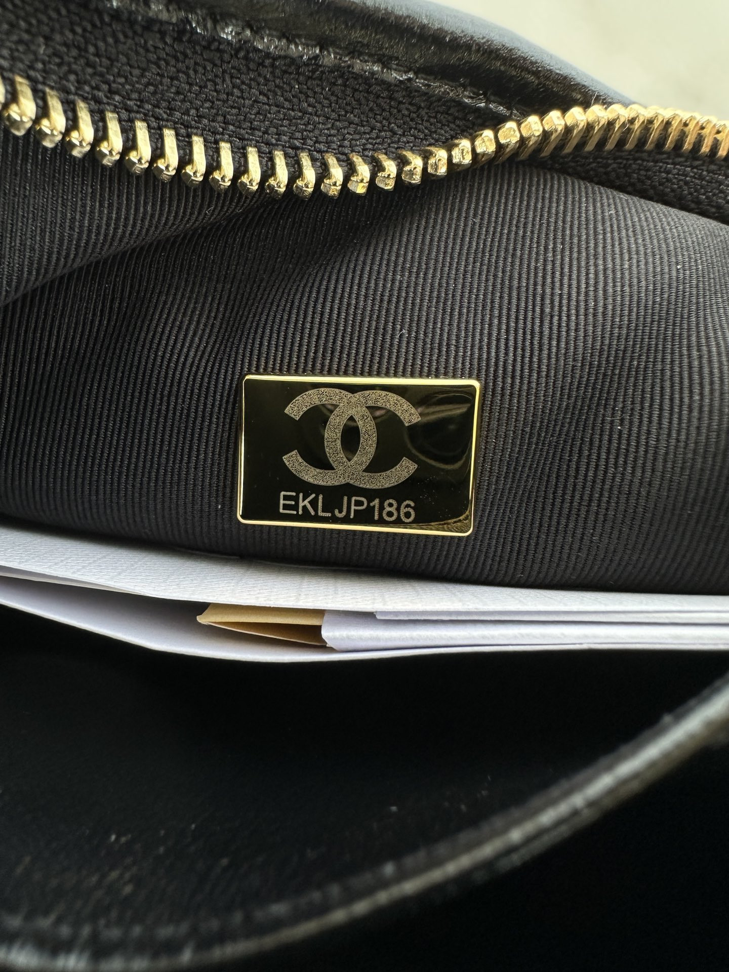Ch*el Hobo Handbag 22×22×9cm