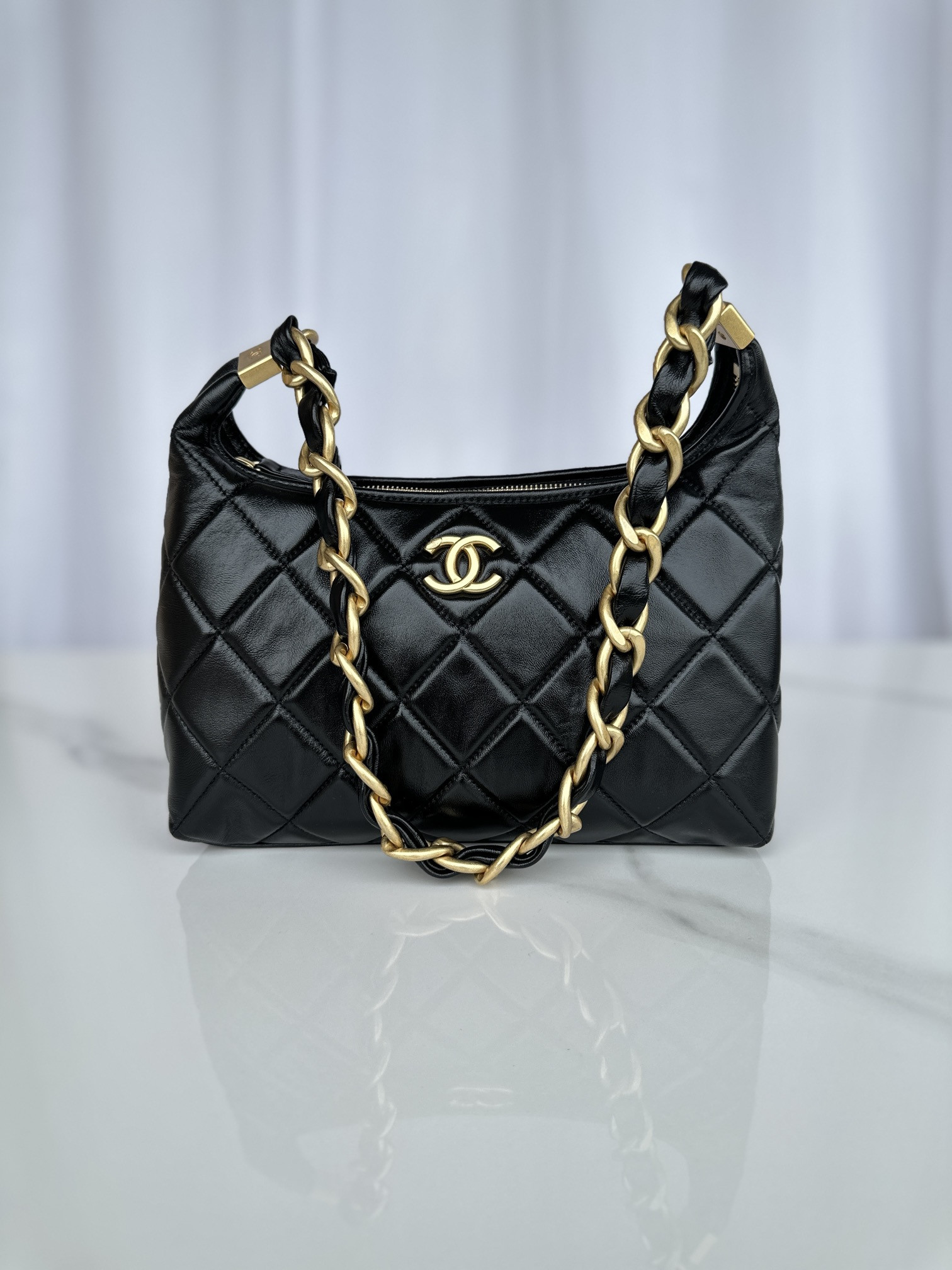 Ch*el Hobo Handbag 30×35×9cm