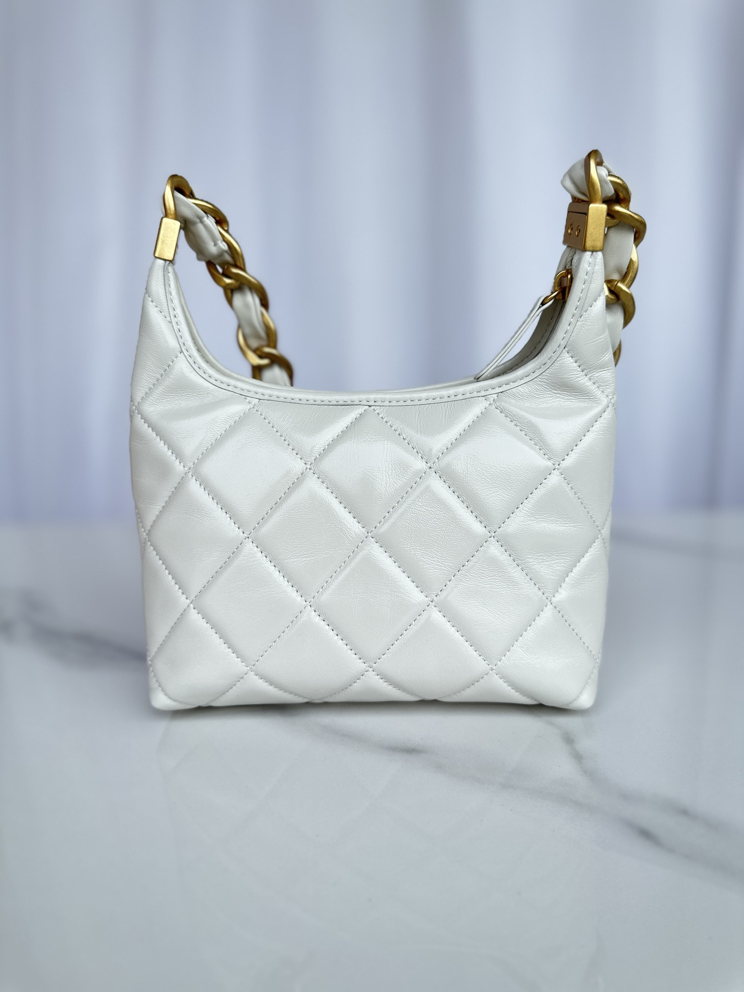 Ch*el Hobo Handbag 22×22×9cm