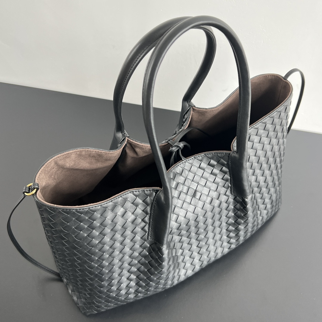 Bo*te*ga Ve*ne*ta Pinacoteca Reversible tote bag in Intrecciato silky calf leather 23x43x14.5cm (Without packaging)