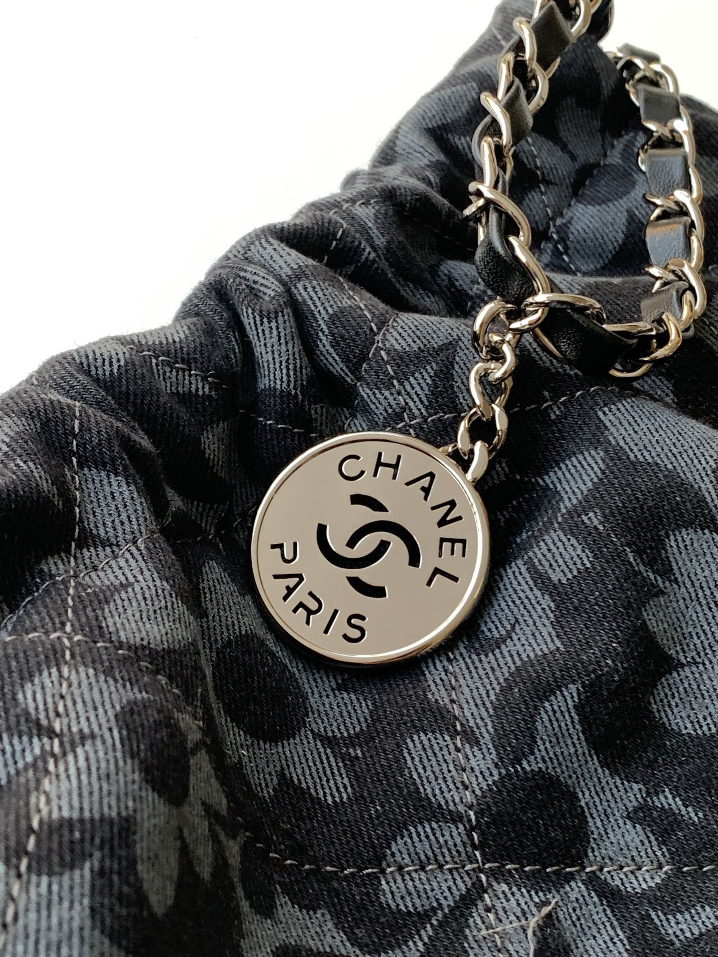 Ch*el 22 HANDBAG 39×42×8cm