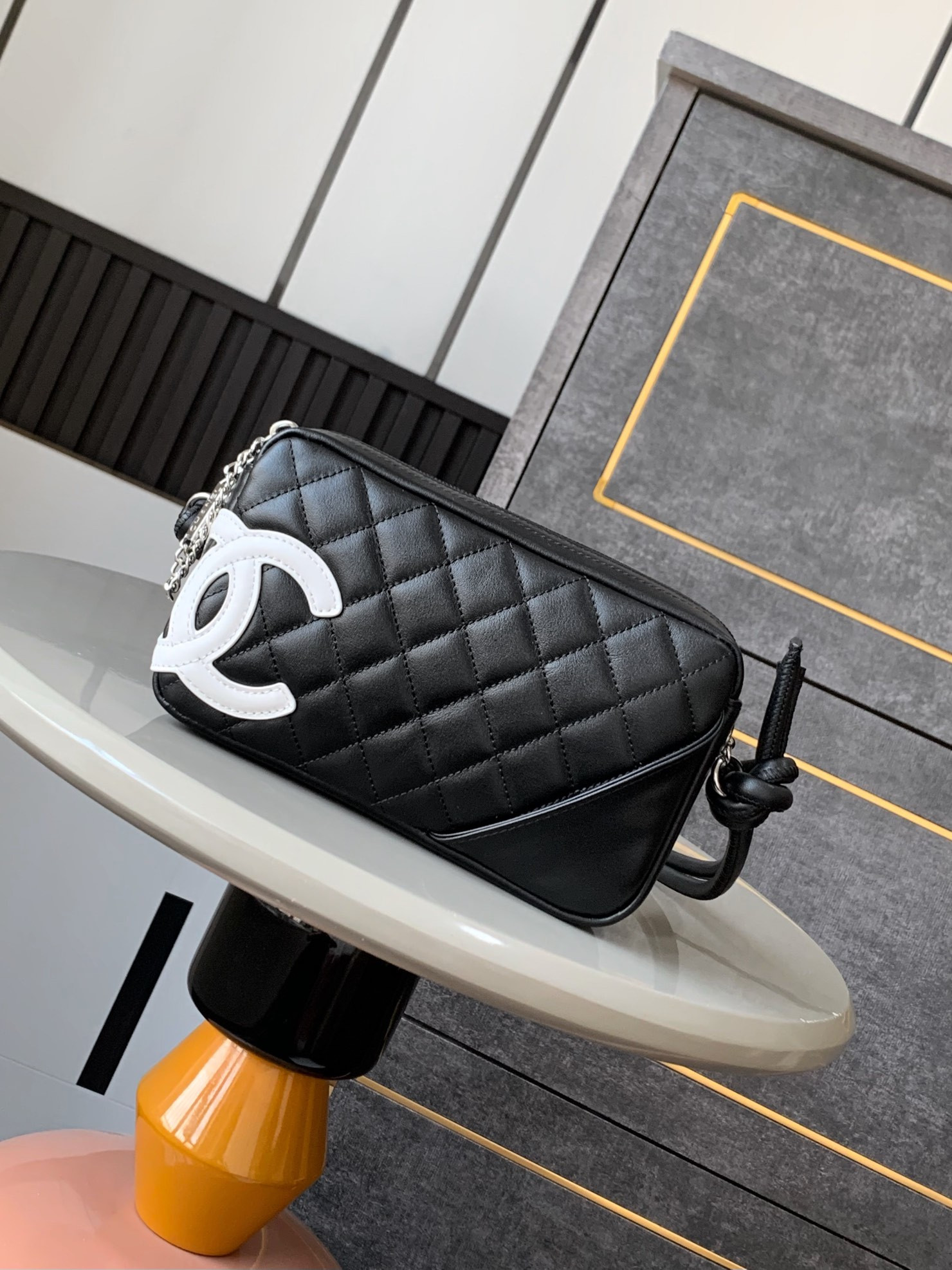 Ch*el Cambon Hobo Bag 20x12x3cm