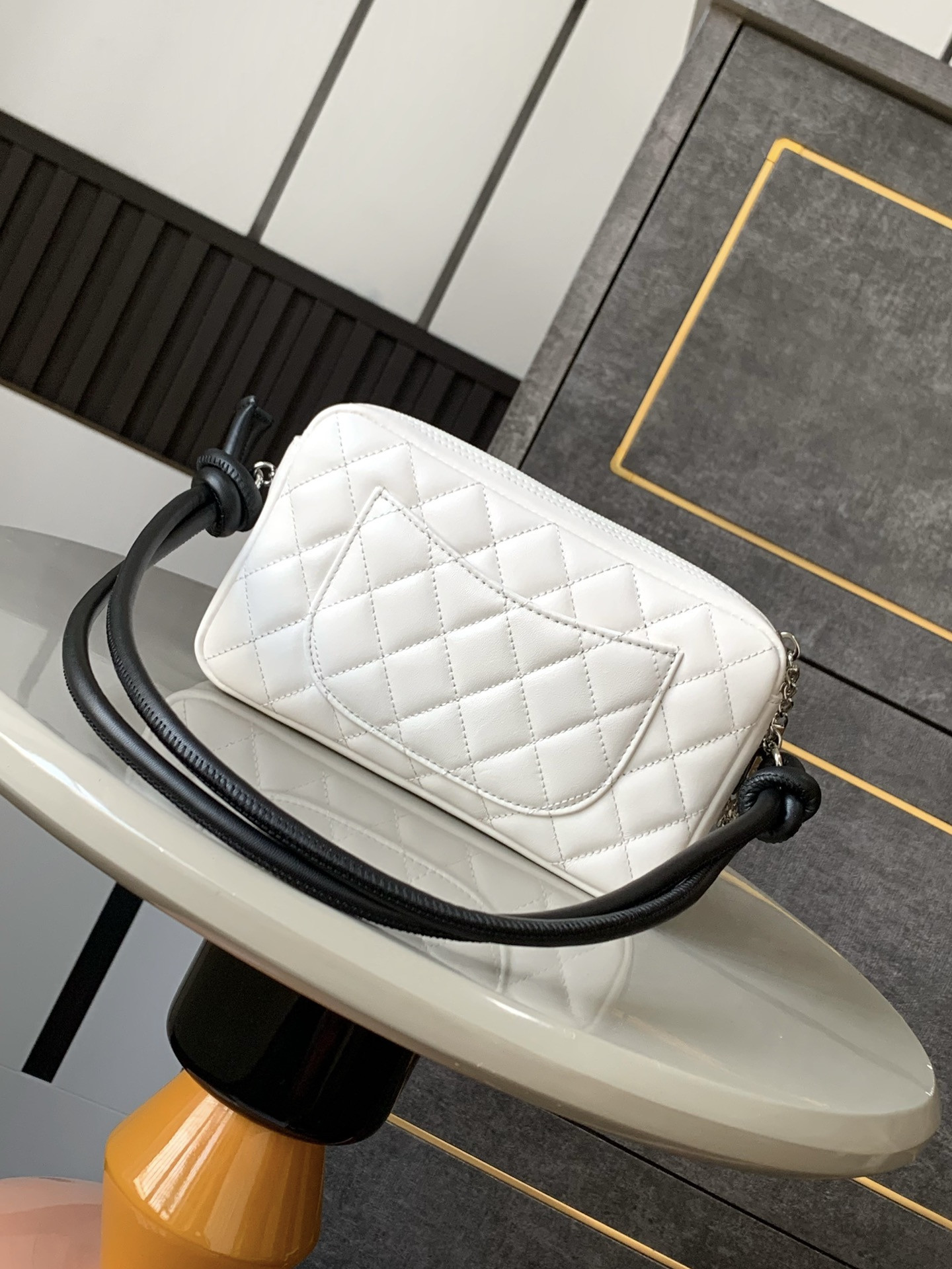 Ch*el Cambon Hobo Bag 20x12x3cm