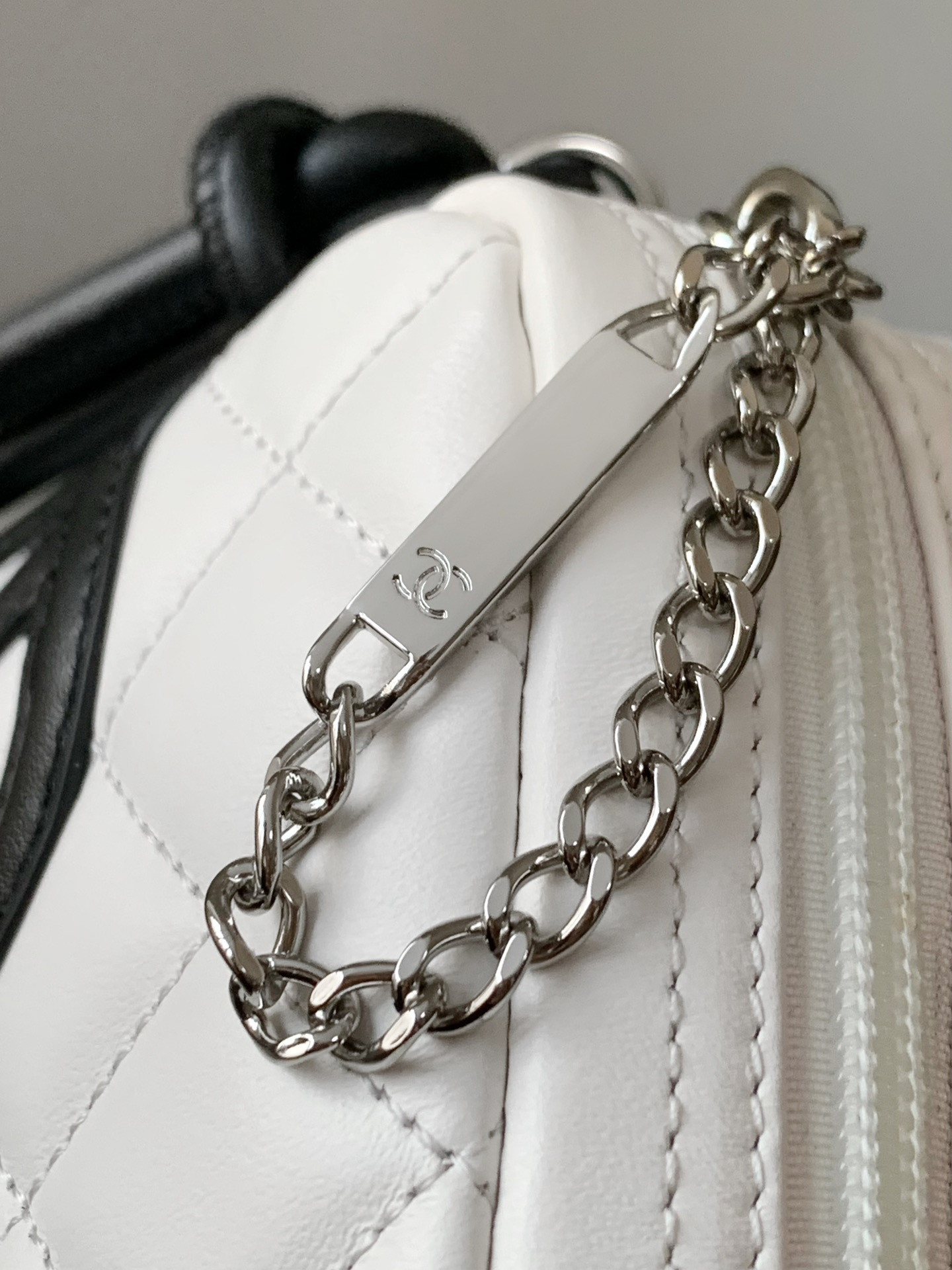 Ch*el Cambon Hobo Bag 20x12x3cm