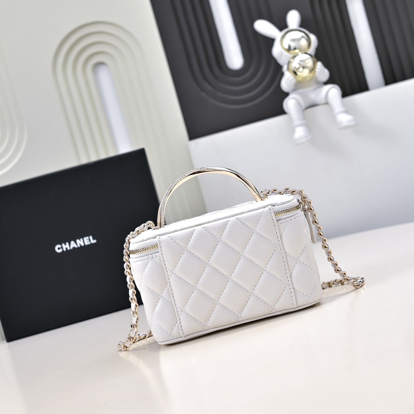 Ch*el Clutch With Chain 17cm
