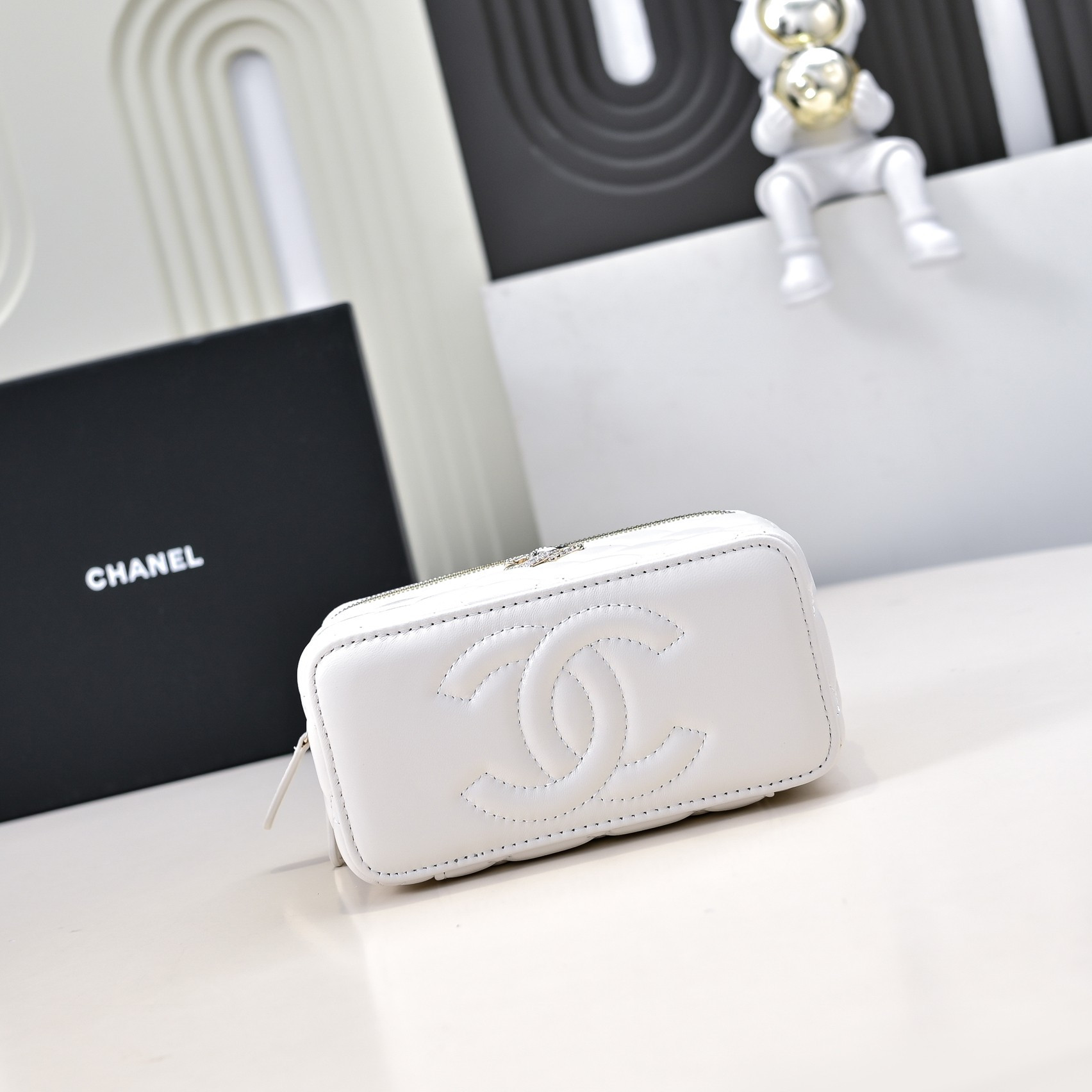 Ch*el Clutch With Chain 17cm