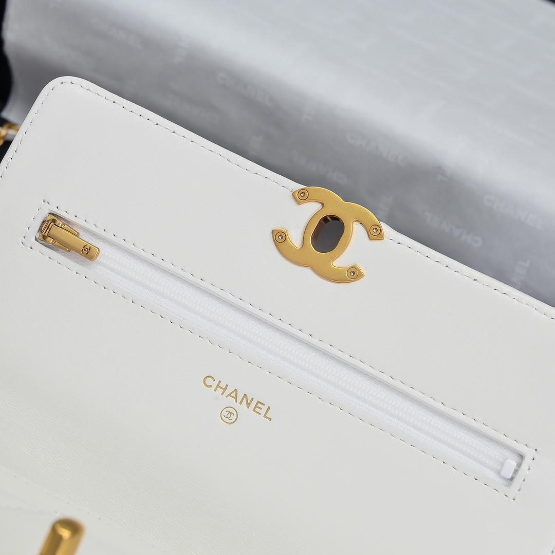 Ch*el Clutch With Chain 19cm