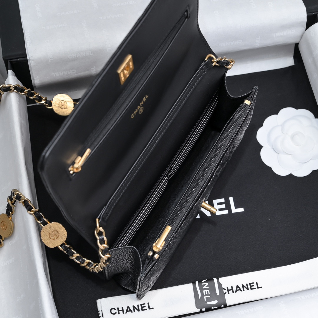 Ch*el WOC CLASSIC WALLET ON CHAIN 19cm