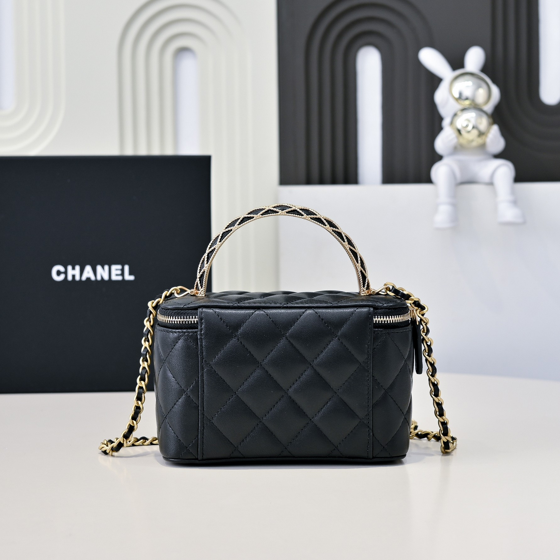 Ch*el Clutch With Chain 17cm