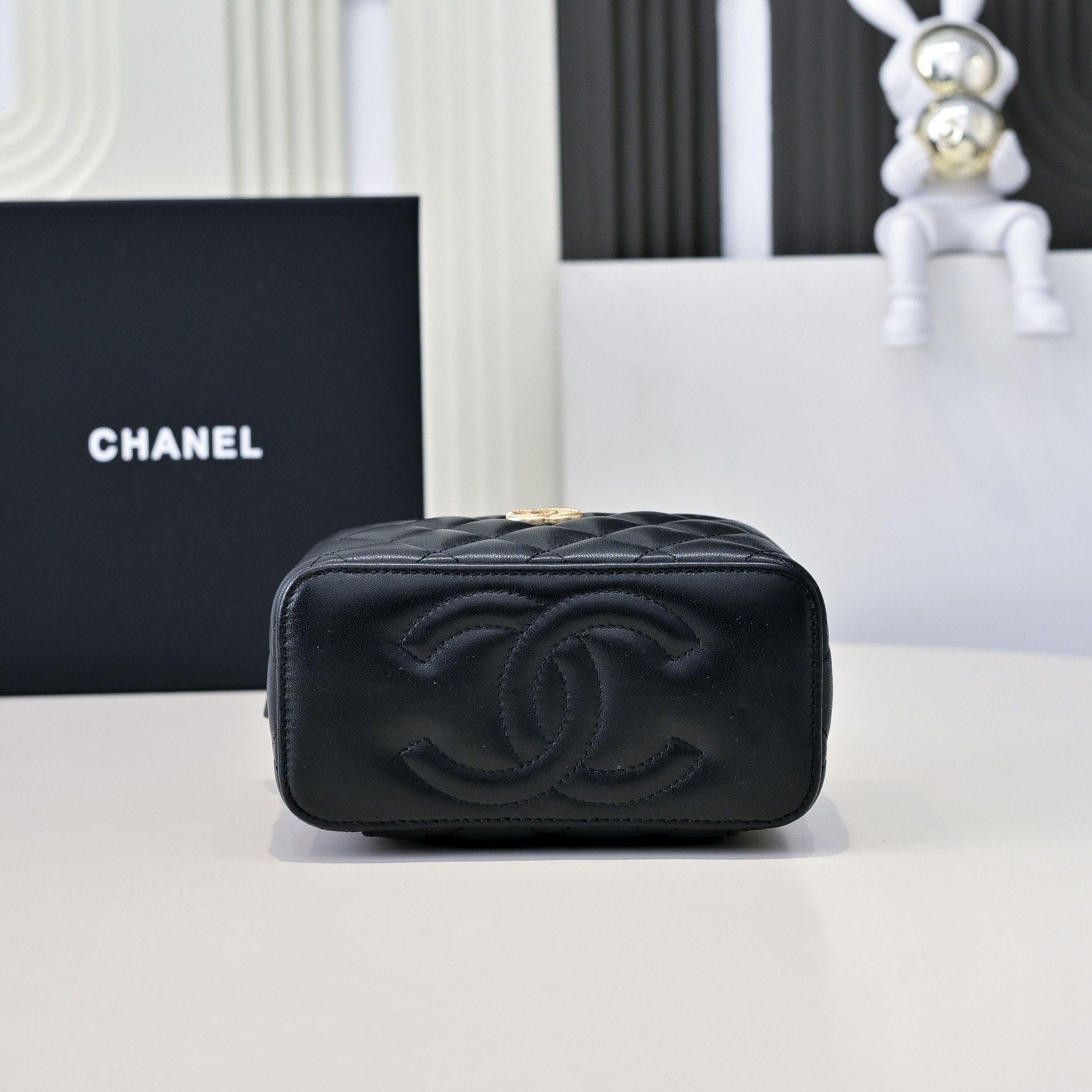 Ch*el Clutch With Chain 17cm