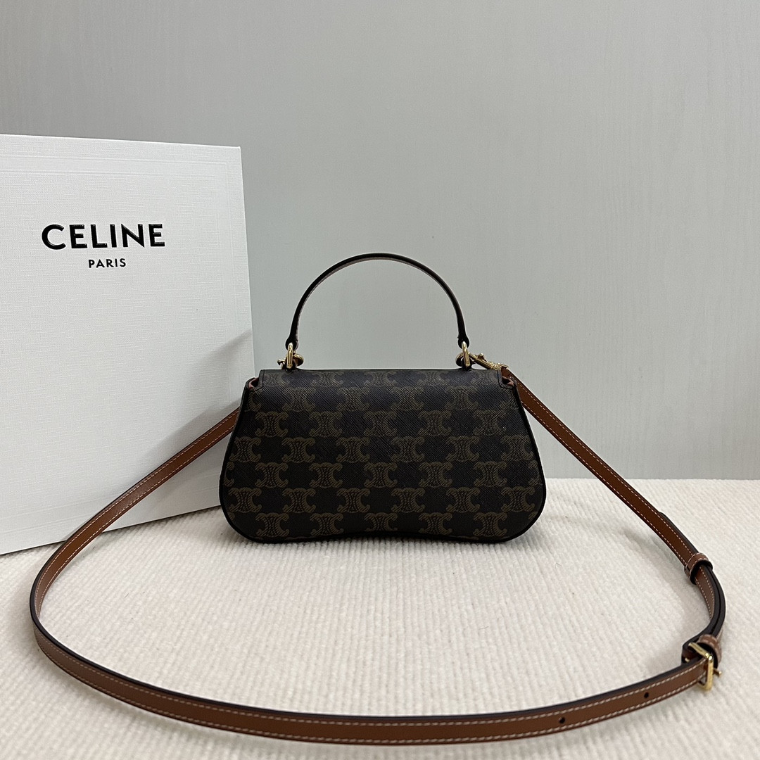 Ce**e TEEN Ce**e LOLA in Triomphe Canvas and Calfskin 20x11.5x5cm