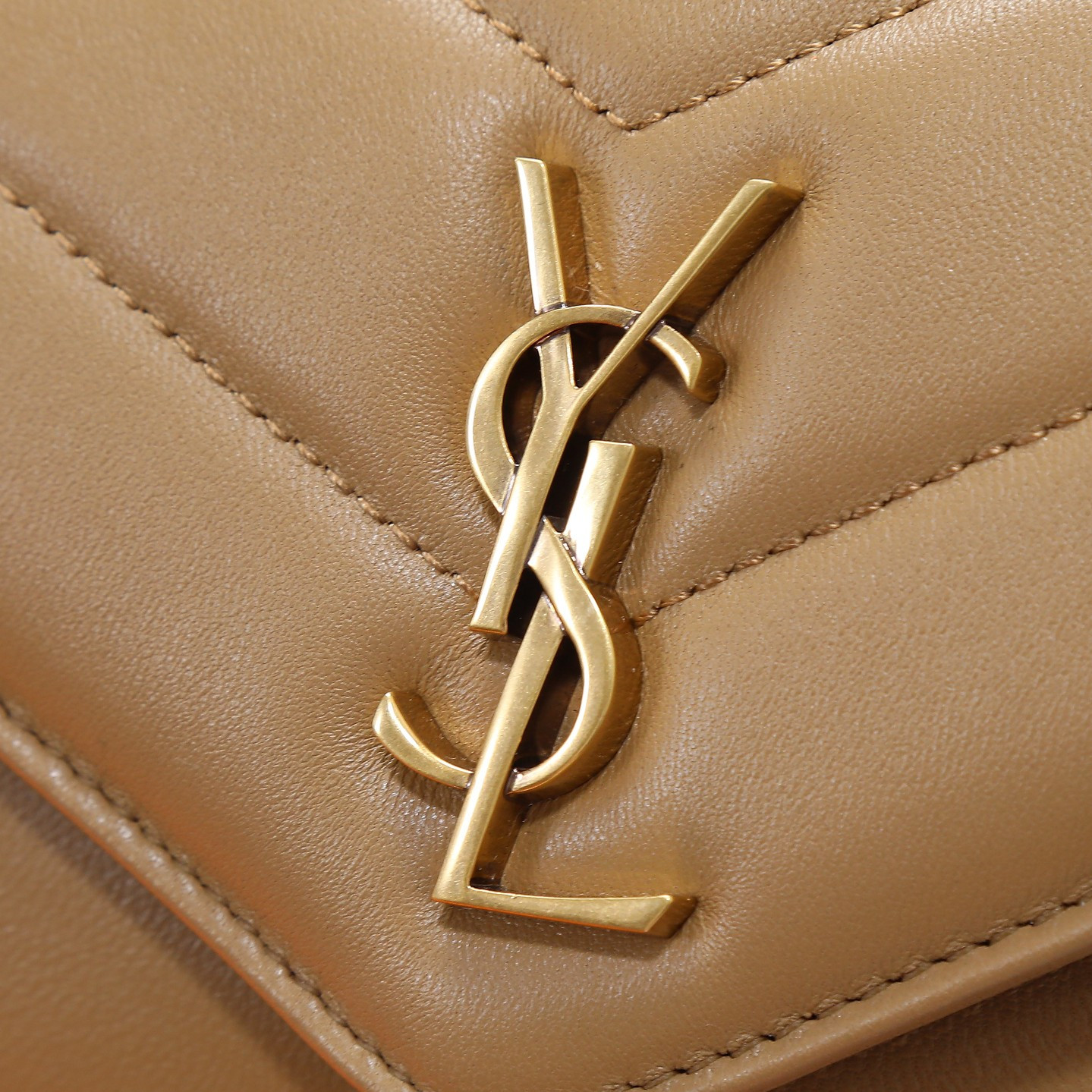 Y*L LOULOU MINI in lambskin 20X12X5cm