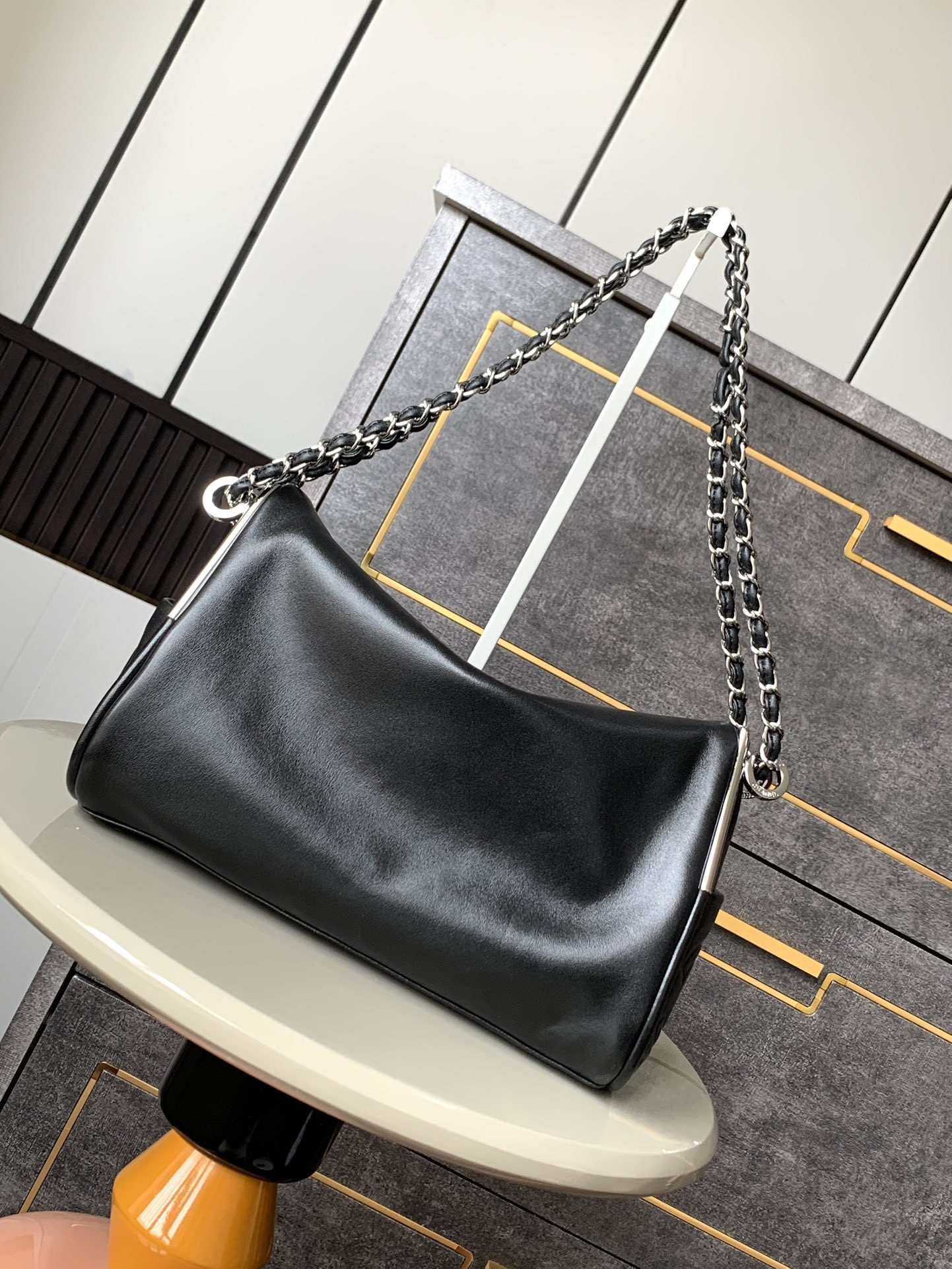 Ch*el OHANEL hobo bag 30x20x12cm