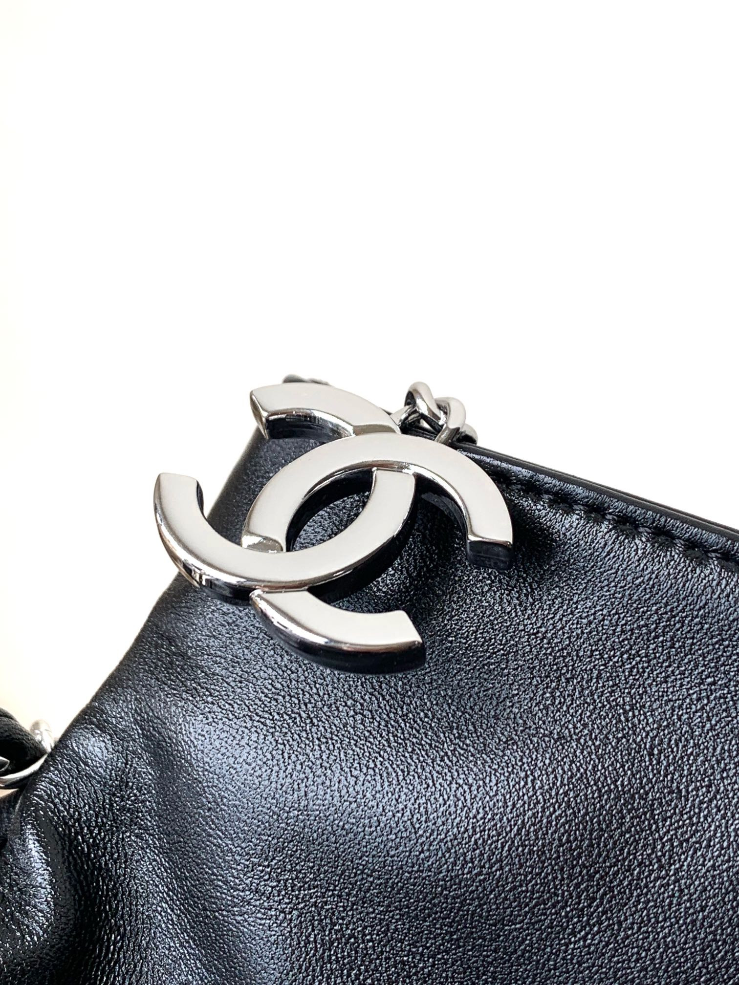 Ch*el OHANEL hobo bag 30x20x12cm