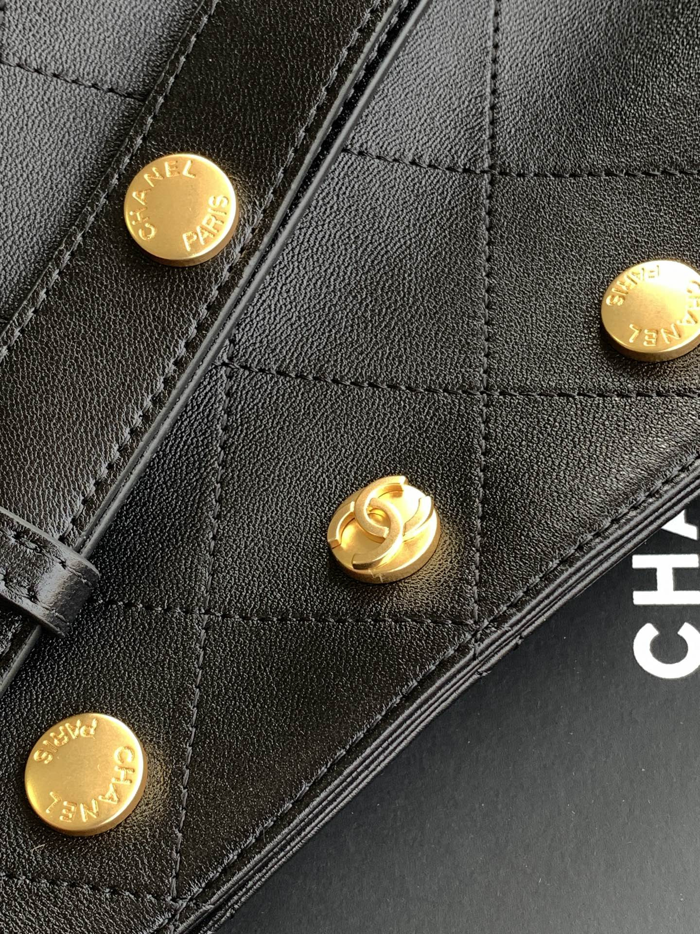 Ch*el Large Bucket Bag 28x31x15cm AS5406