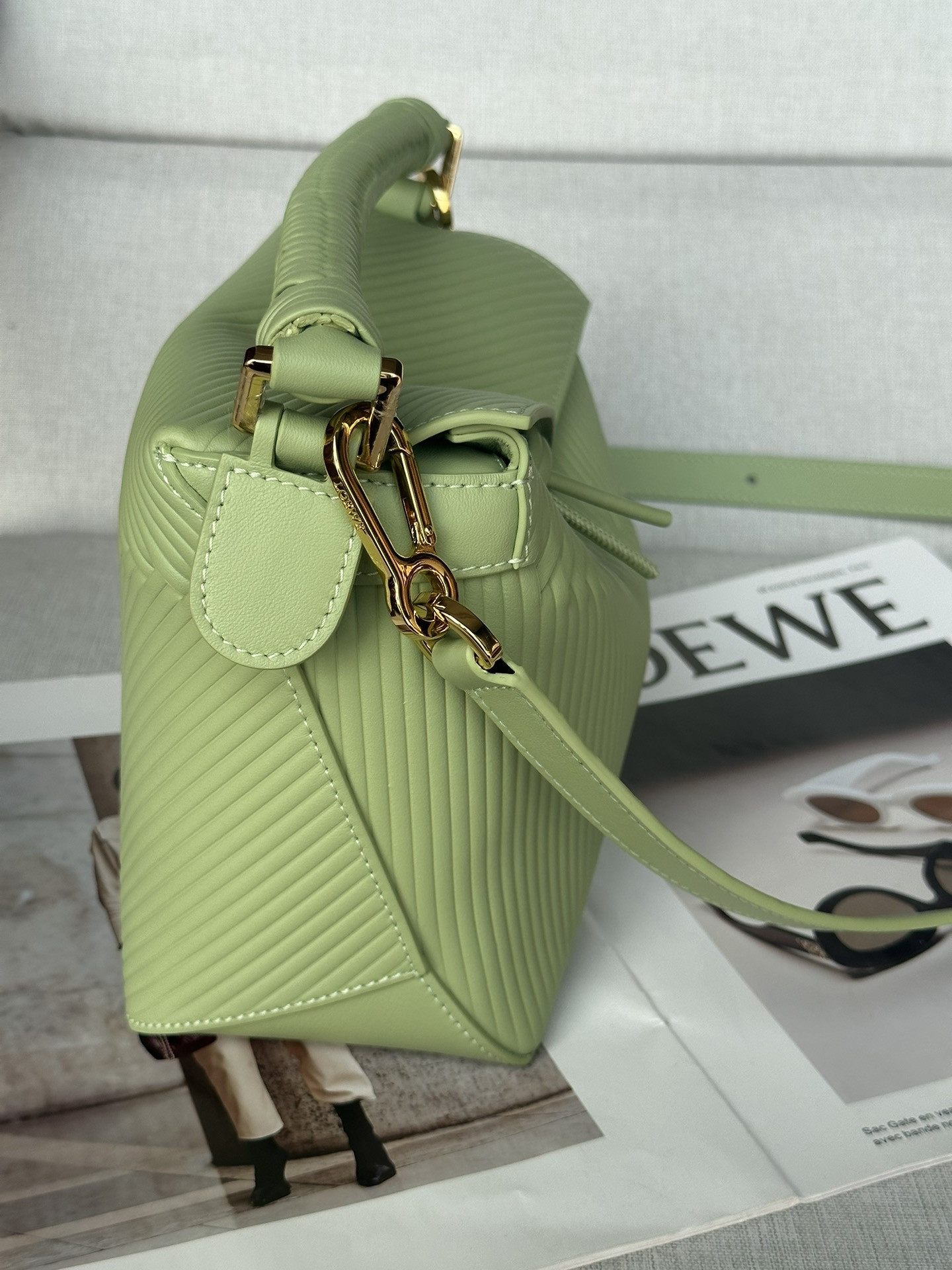 L0ew* Small Puzzle bag in calfskin 24x10.5x16.5cm