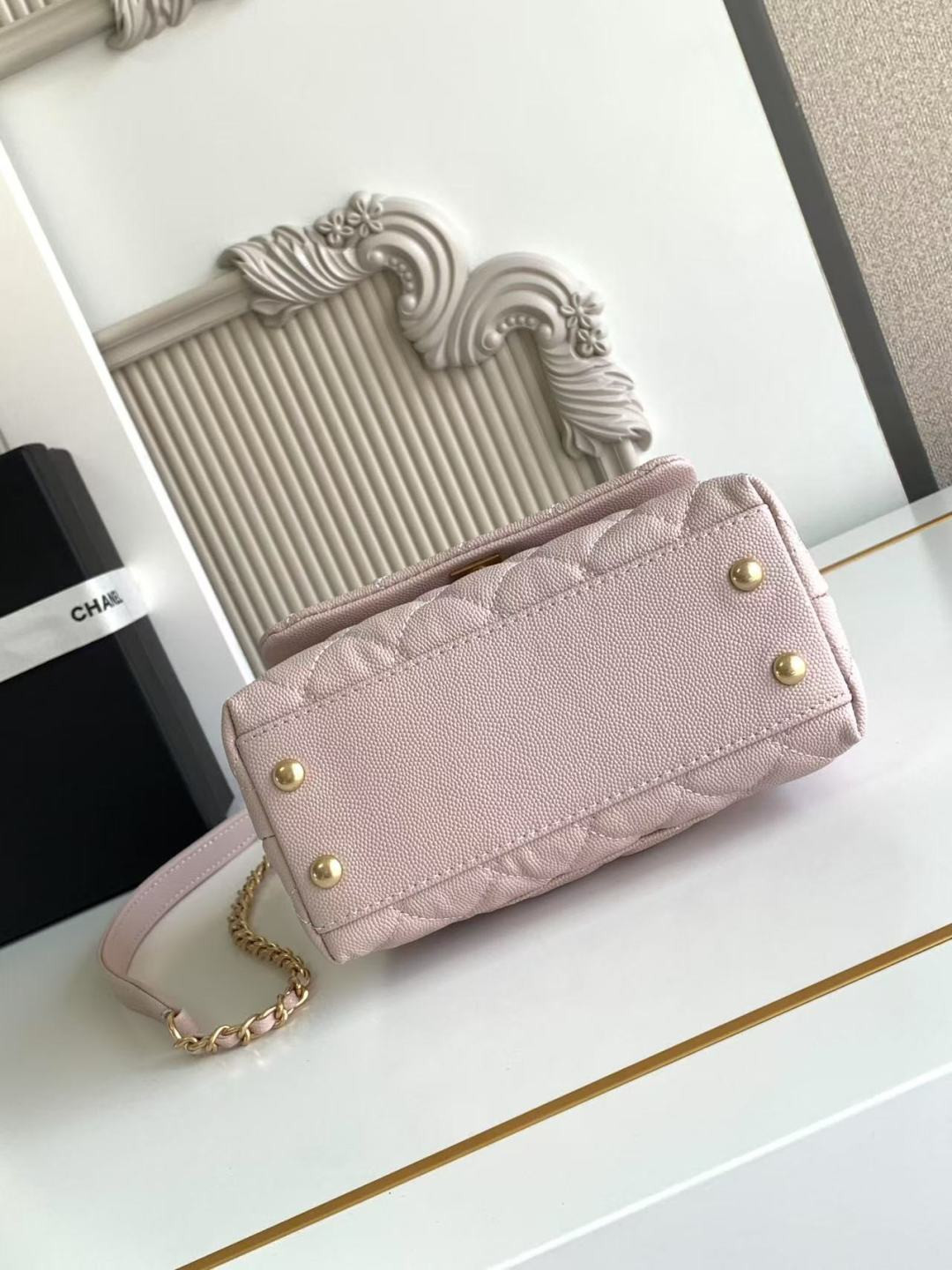 Ch*el Mini Flap Bag with Top Handle Grained Calfskin & Gold-Tone Metal AS2215 13x19x9cm