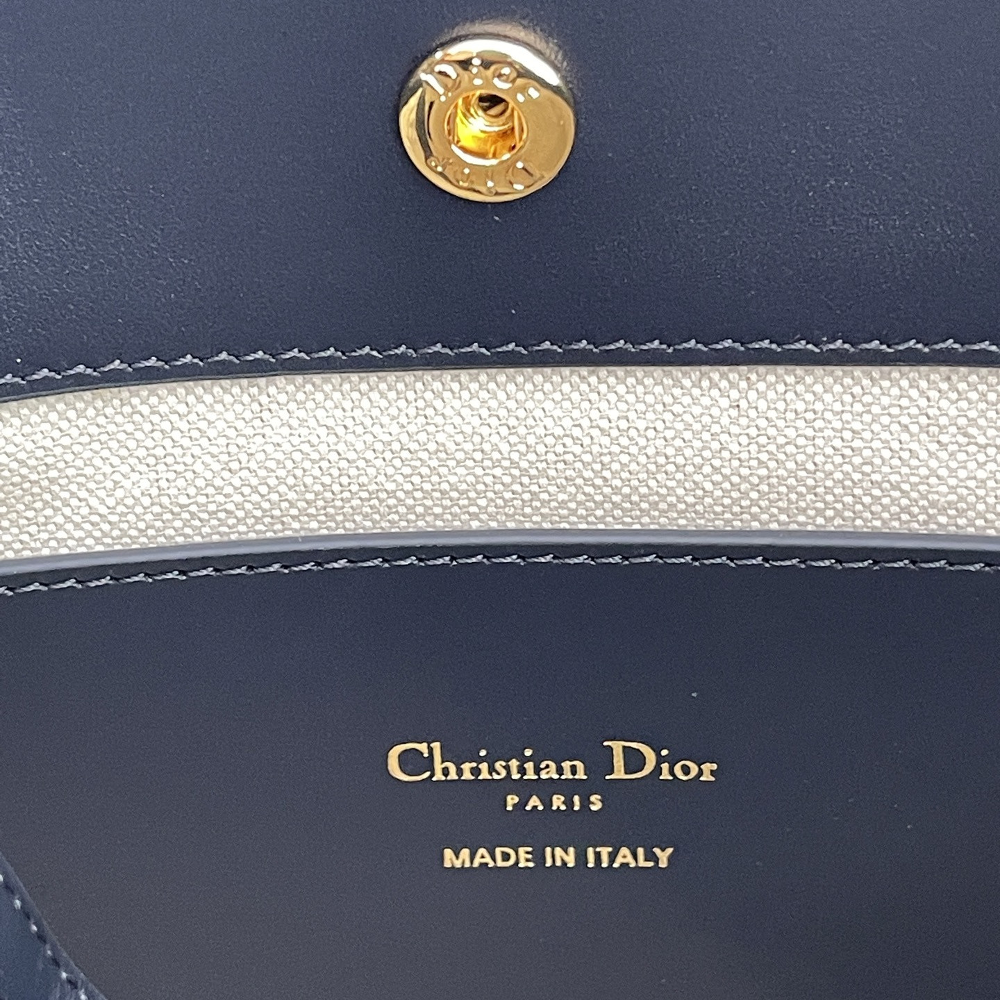 D*0r Small Signature Bucket Bag 21x19x11cm
