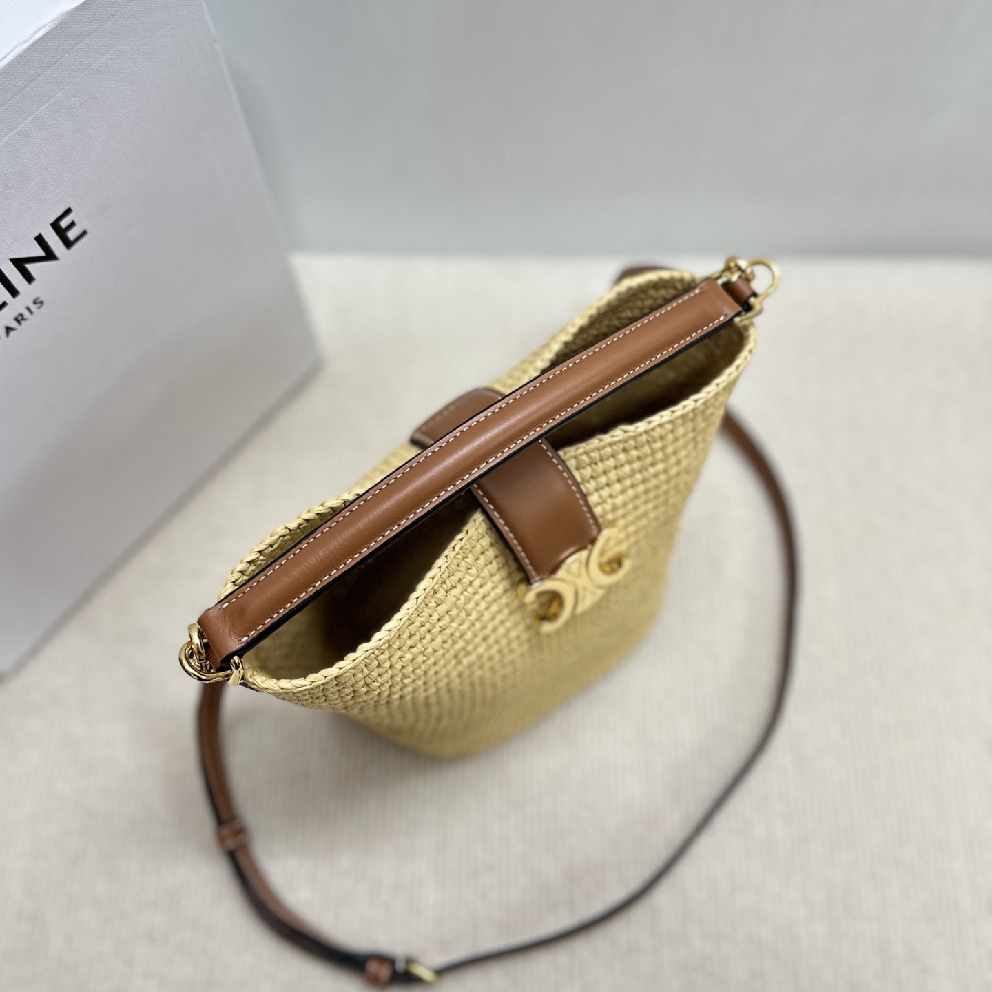 Ce**e MINI BUCKET L0*isE IN RAFFIA 13.5x16x10cm