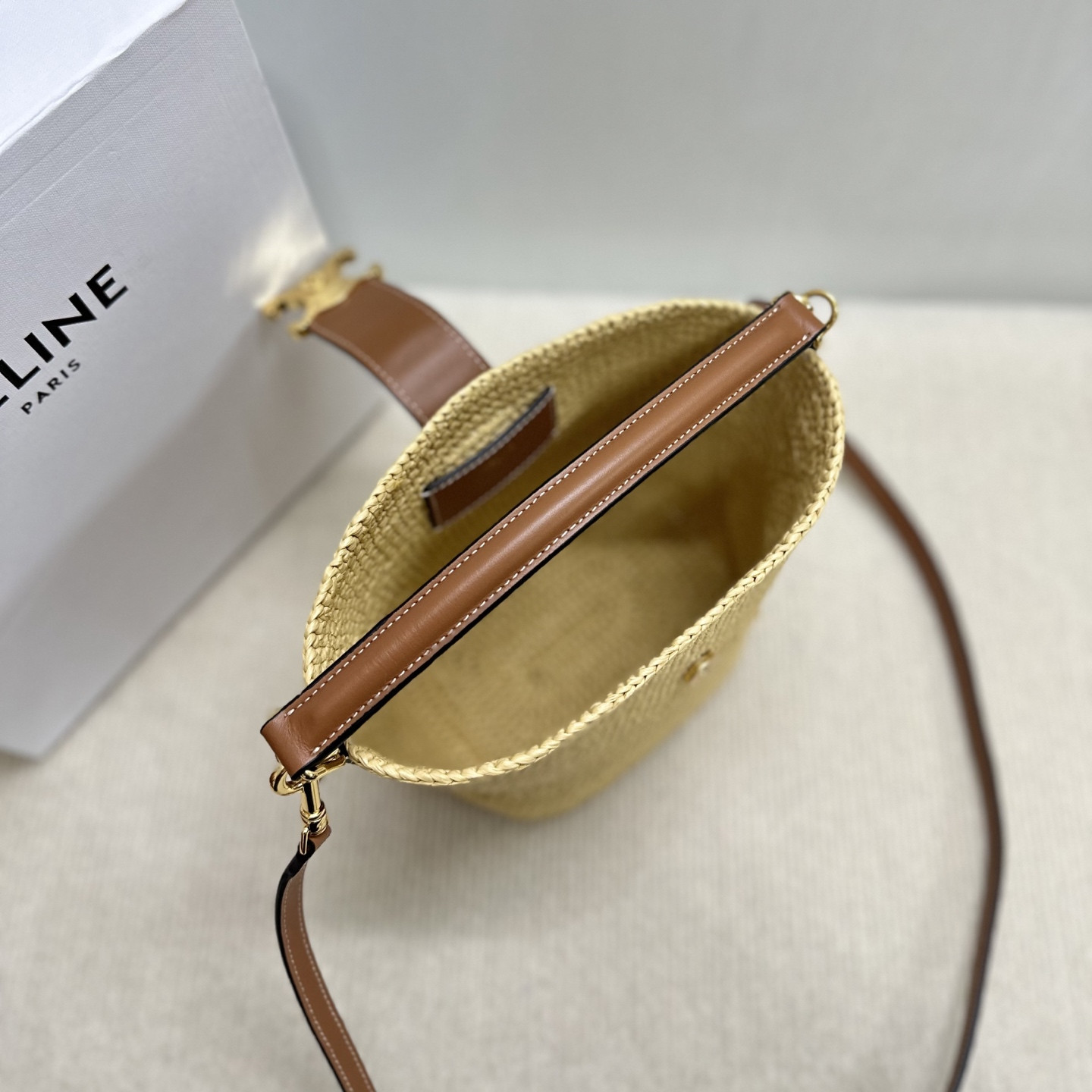 Ce**e MINI BUCKET L0*isE IN RAFFIA 13.5x16x10cm