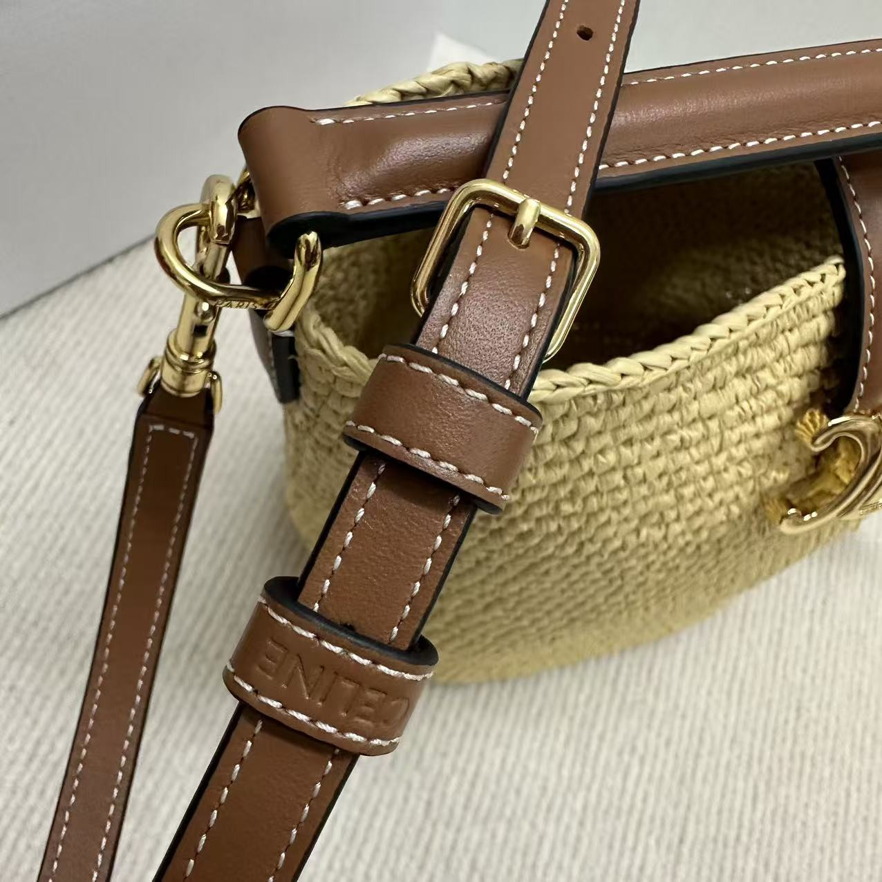 Ce**e MINI BUCKET L0*isE IN RAFFIA 13.5x16x10cm