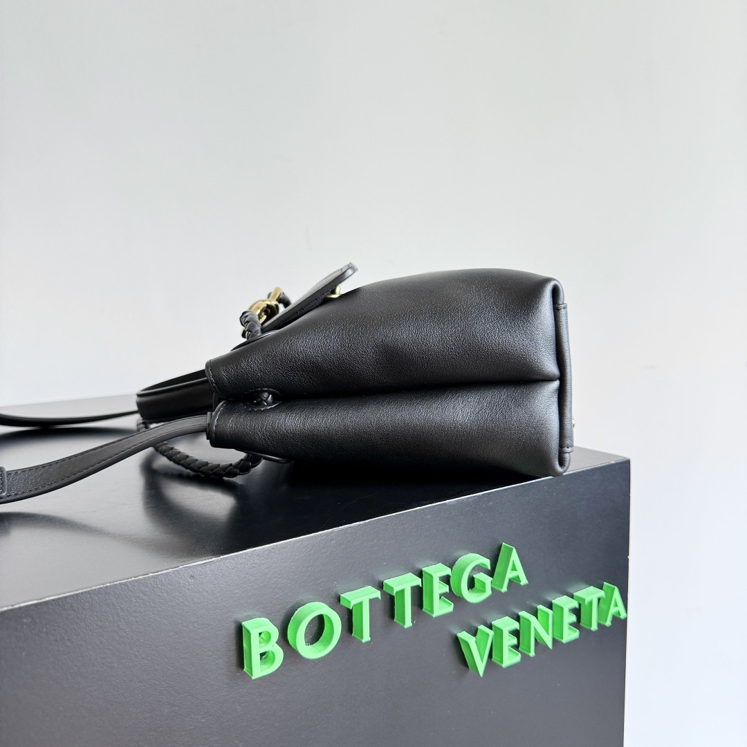 Bo*te*ga Ve*ne*ta Small Ciao Ciao 26x19x10.5cm