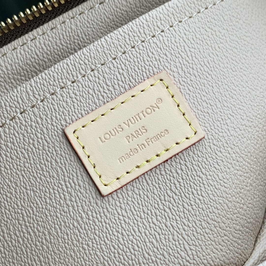LV Toiletry Bag 2 compartments M14744 24x13x13cm