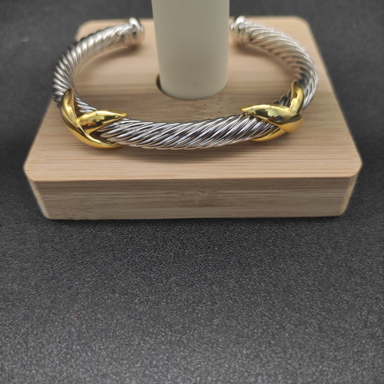 dau1d Yvrm*n 7mm double x bracelet(wrist circumference 16-20cm)